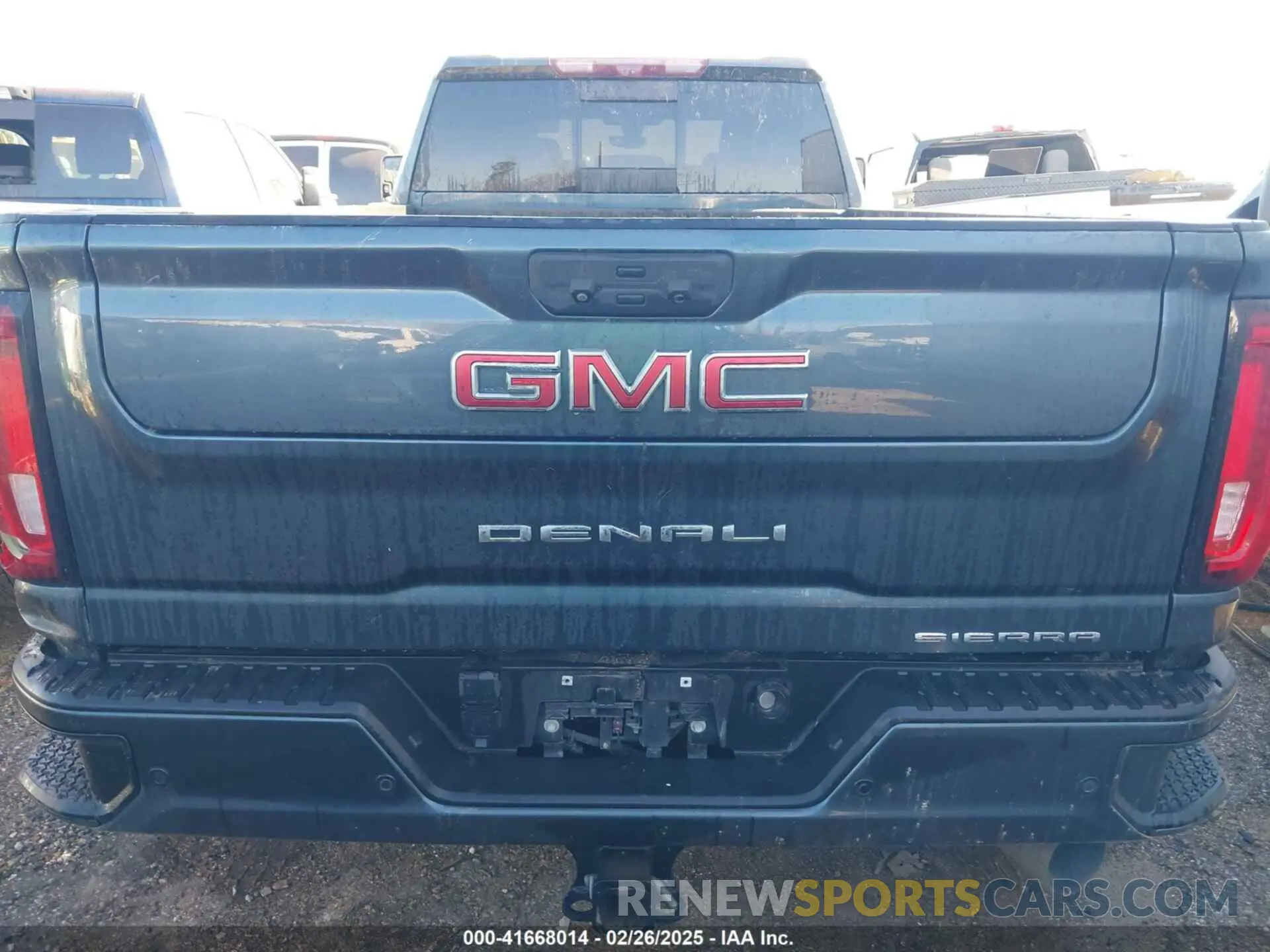 15 Photograph of a damaged car 1GT49WEY0LF264197 GMC SIERRA 3500HD 2020