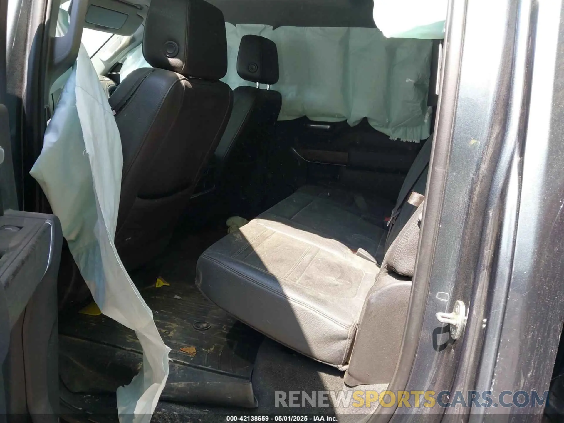 7 Photograph of a damaged car 1GT49WEYXLF249903 GMC SIERRA 3500HD 2020