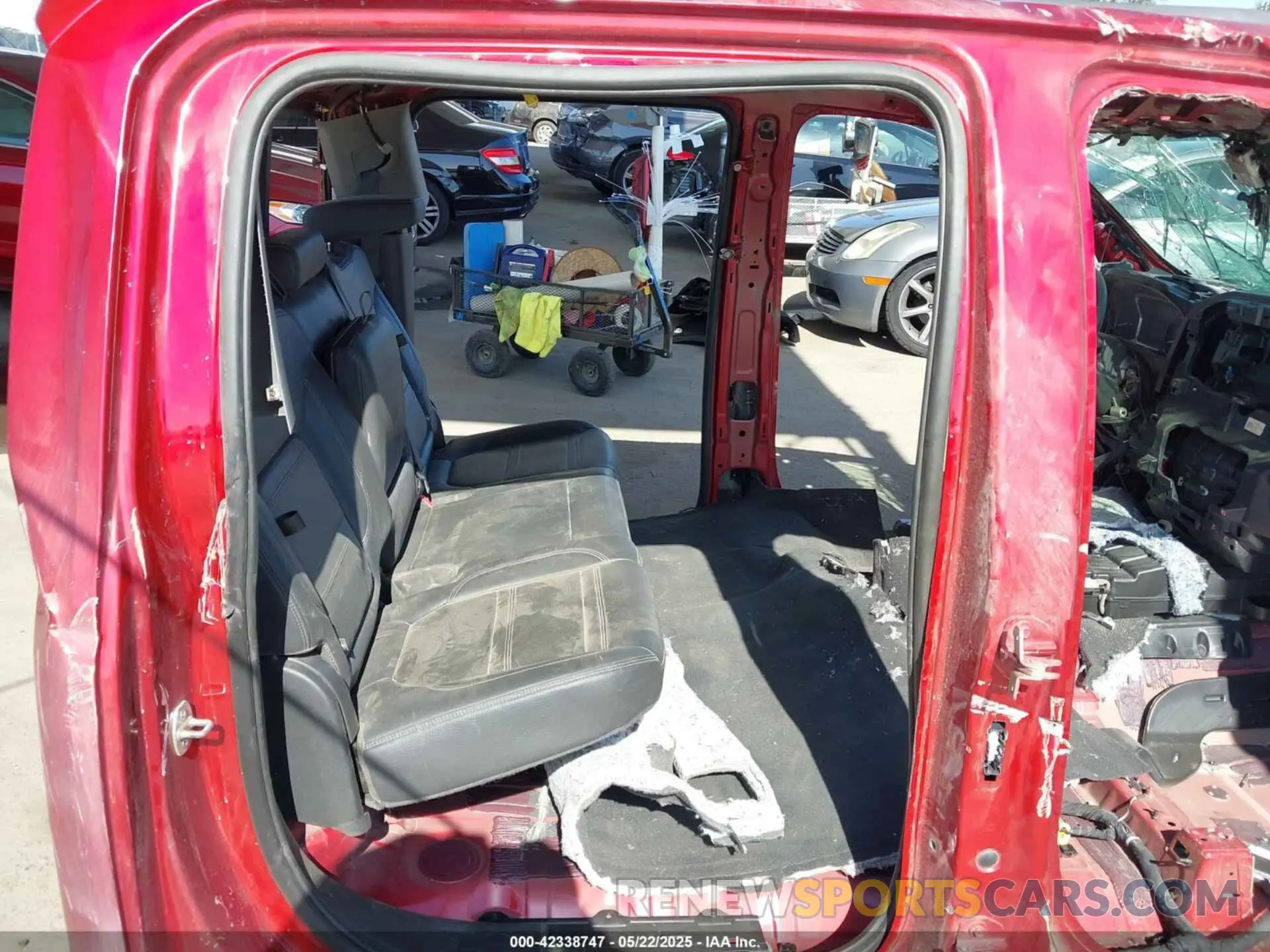 7 Photograph of a damaged car 1GT49WEY1MF282659 GMC SIERRA 3500HD 2021