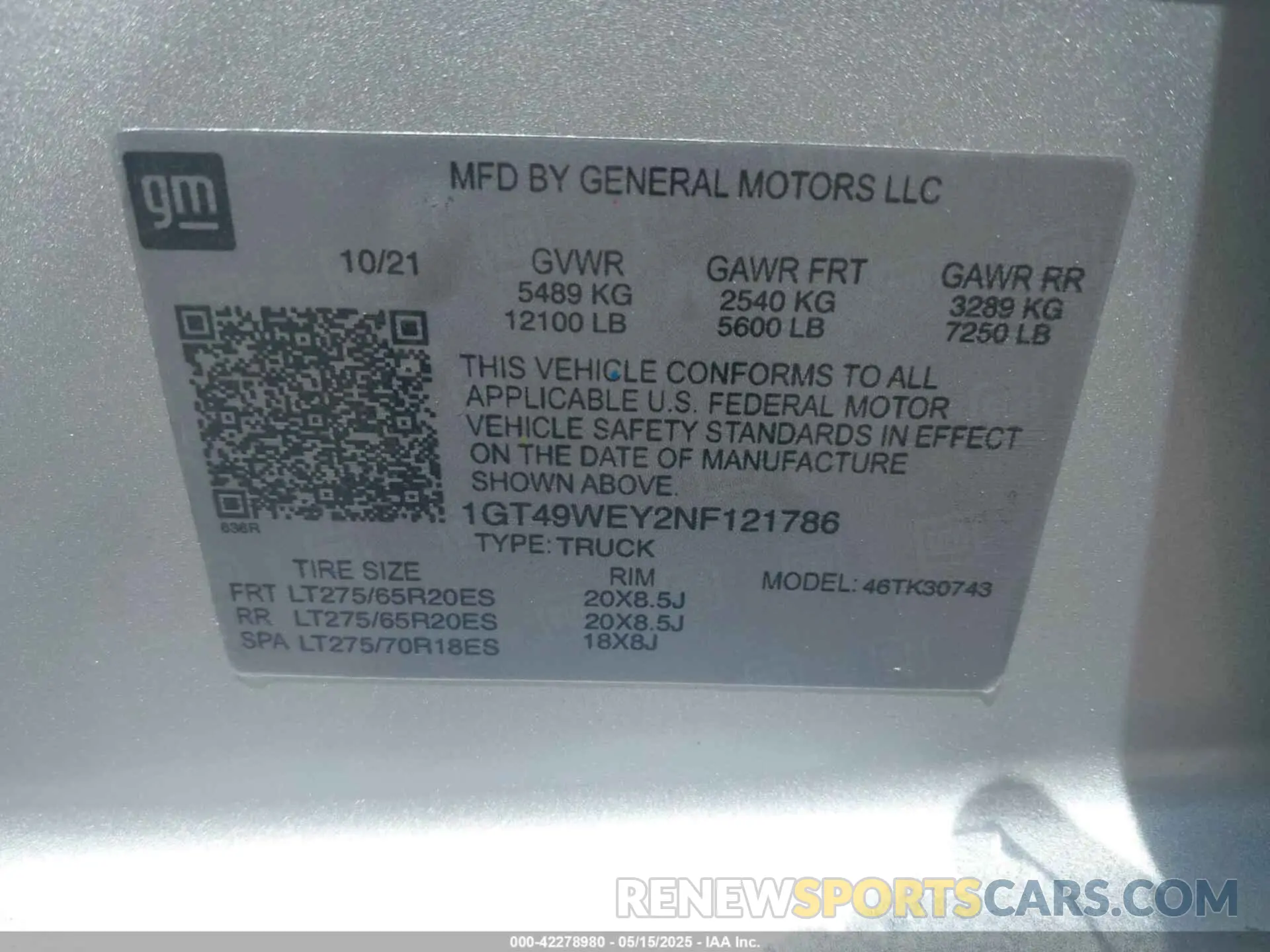 8 Photograph of a damaged car 1GT49WEY4MF121786 GMC SIERRA 3500HD 2021
