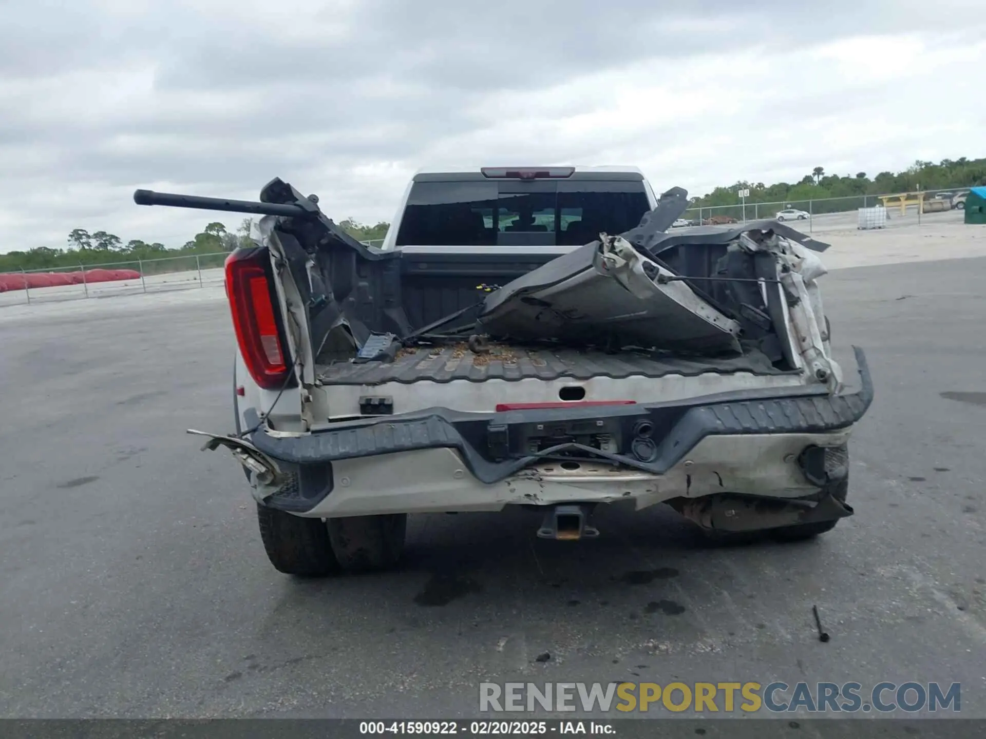 13 Photograph of a damaged car 1GT49WEY7MF181559 GMC SIERRA 3500HD 2021