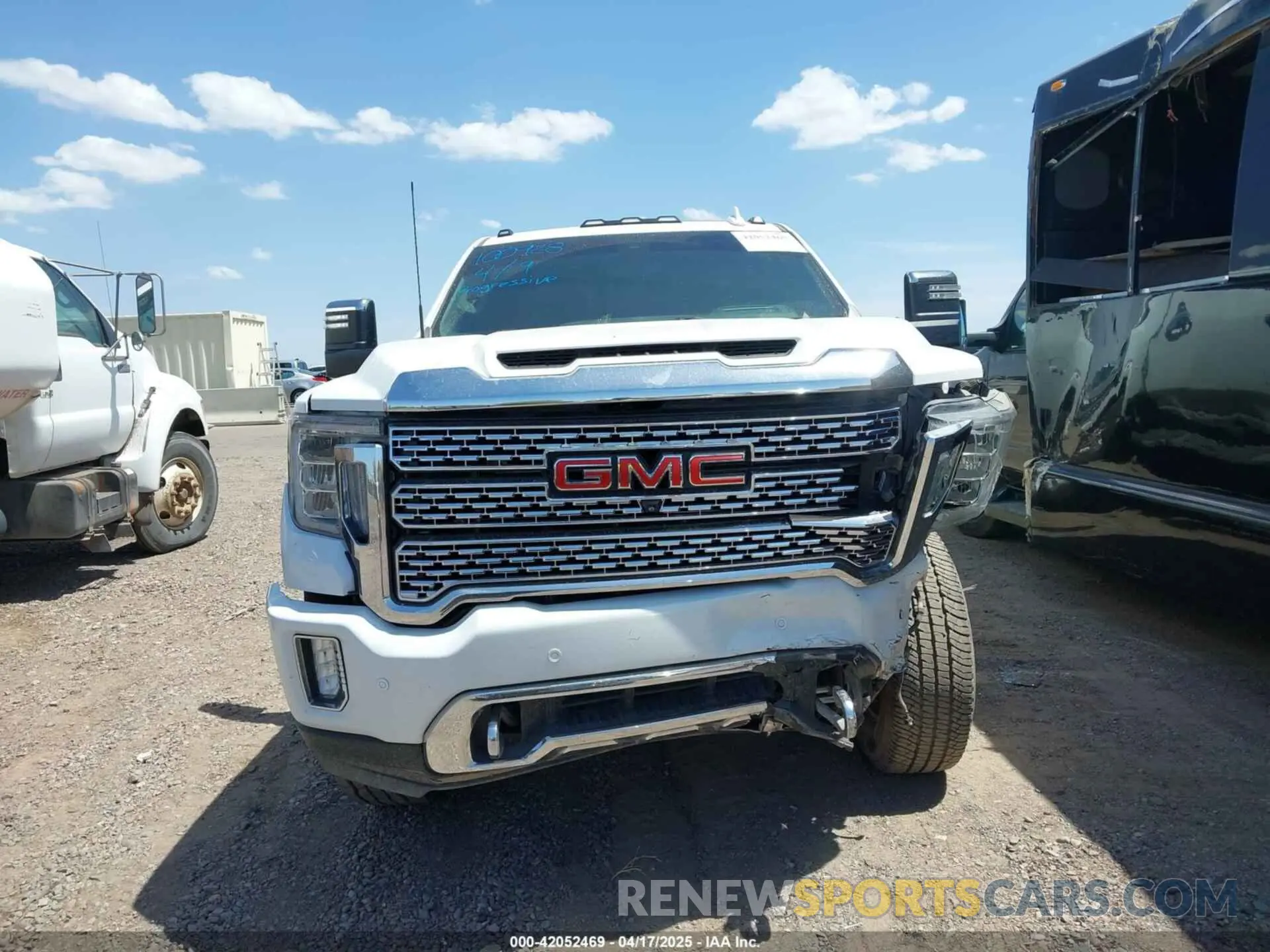 12 Photograph of a damaged car 1GT49WEY9MF308750 GMC SIERRA 3500HD 2021