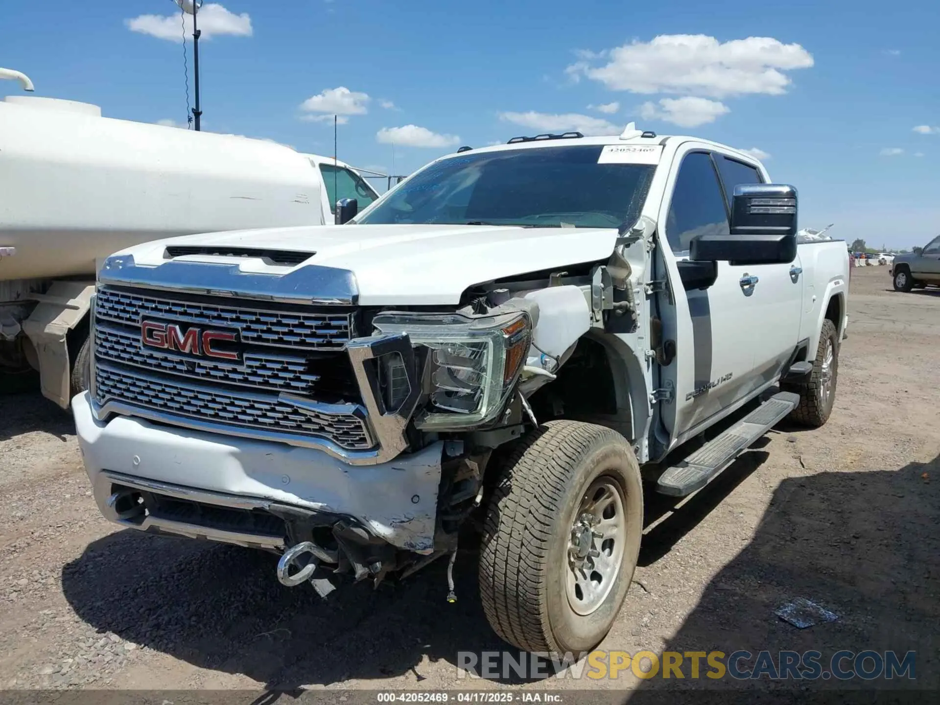 6 Photograph of a damaged car 1GT49WEY9MF308750 GMC SIERRA 3500HD 2021
