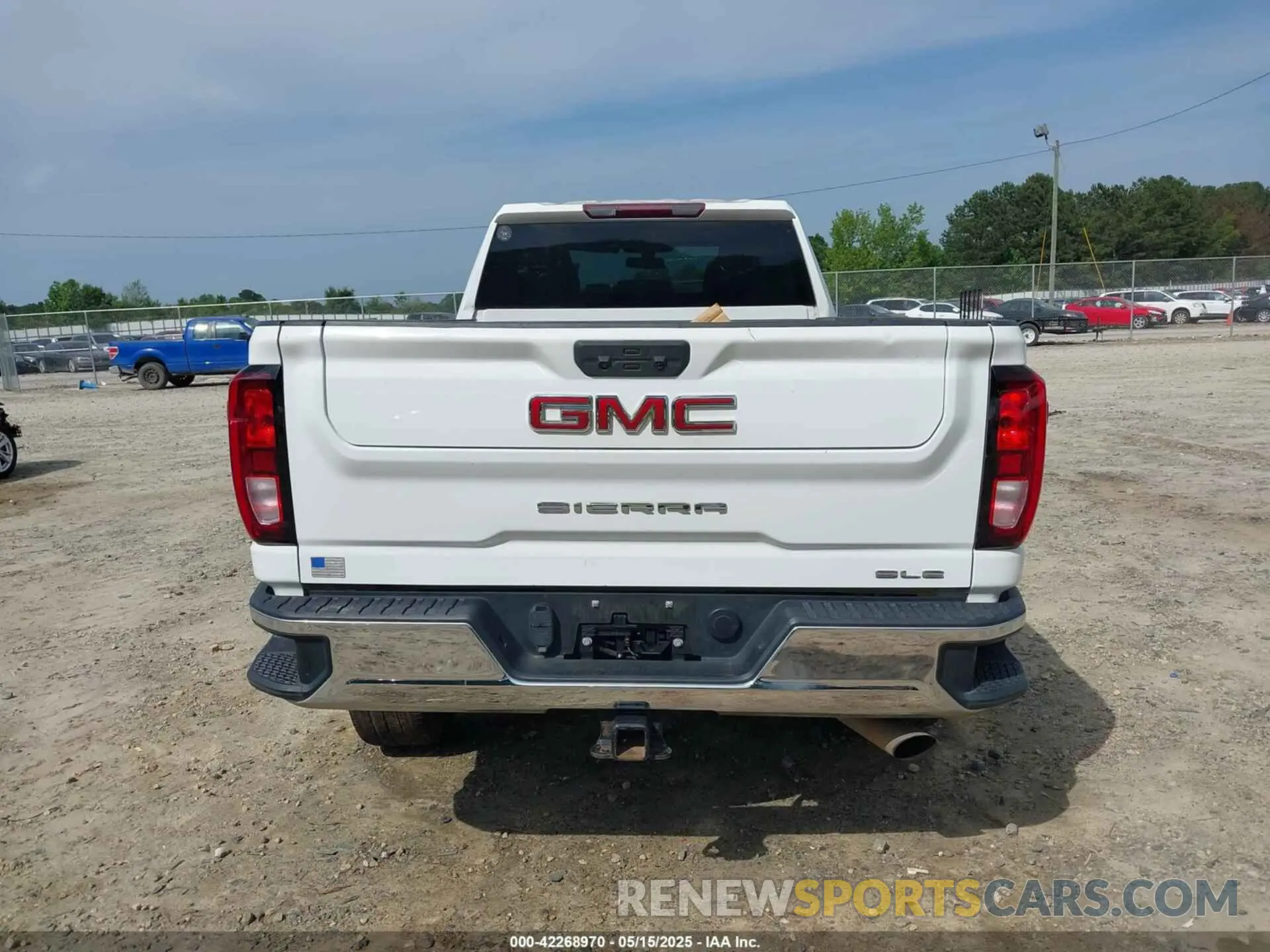 15 Photograph of a damaged car 1GT59TE79MF288381 GMC SIERRA 3500HD 2021