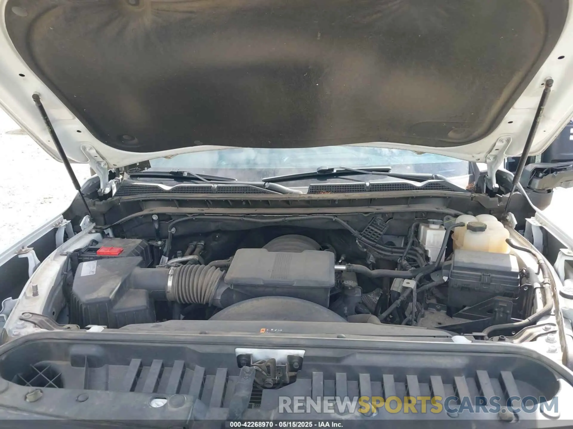 9 Photograph of a damaged car 1GT59TE79MF288381 GMC SIERRA 3500HD 2021