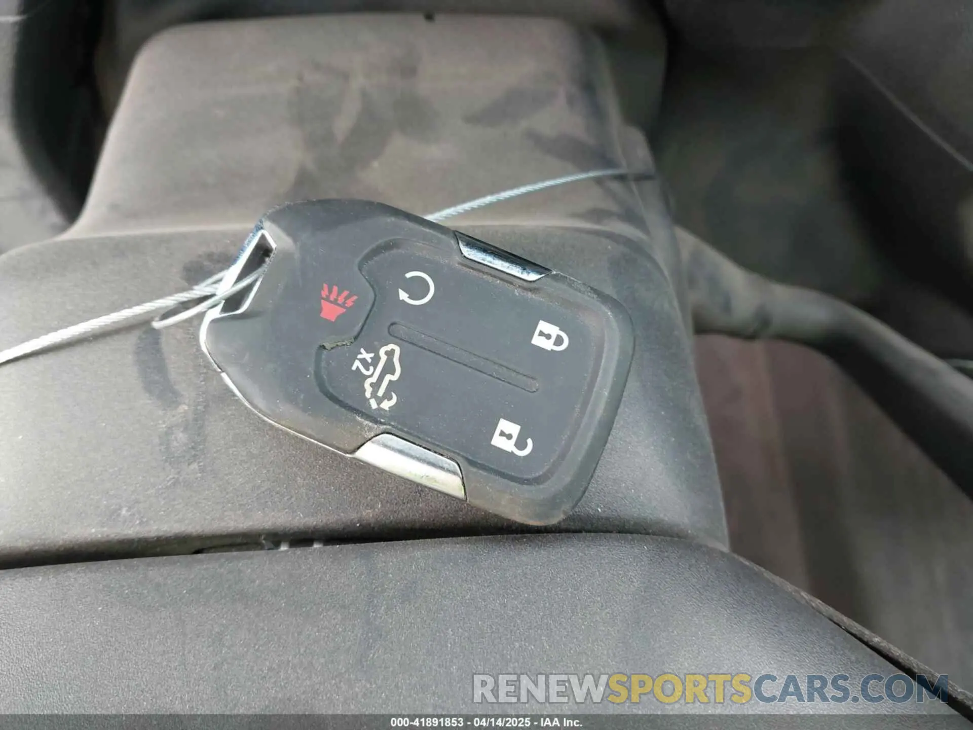 10 Photograph of a damaged car 1GT49TEY3NF101075 GMC SIERRA 3500HD 2022