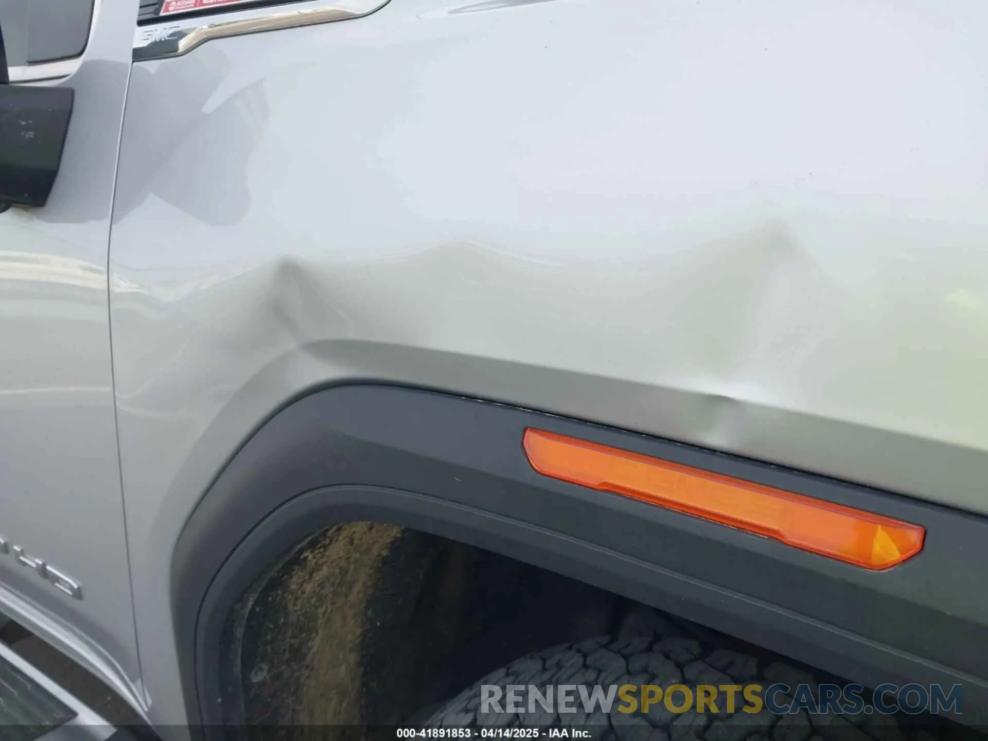 13 Photograph of a damaged car 1GT49TEY3NF101075 GMC SIERRA 3500HD 2022