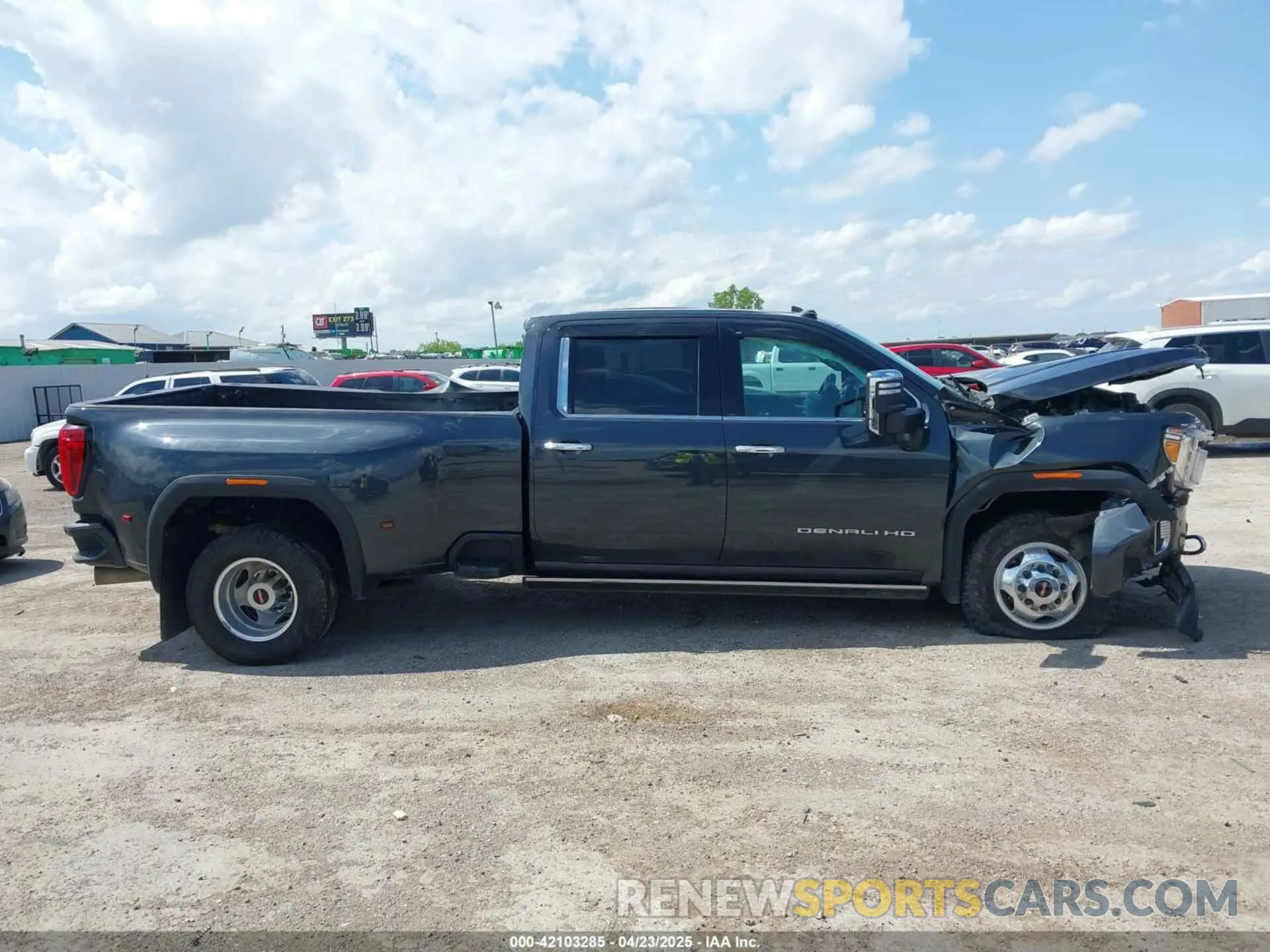 12 Photograph of a damaged car 1GT49WEY1NF207543 GMC SIERRA 3500HD 2022