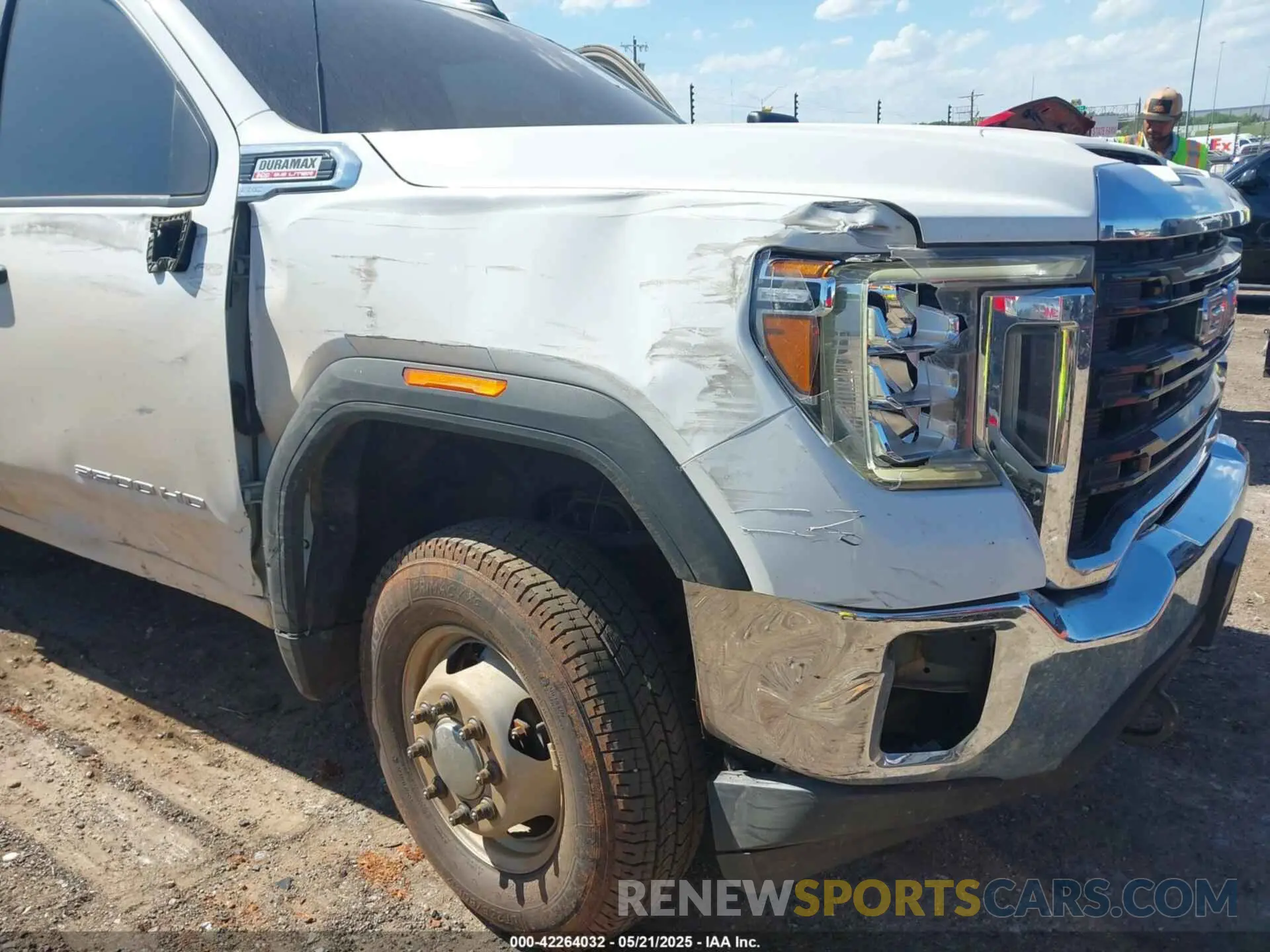 17 Photograph of a damaged car 1GT49SEY8PF220169 GMC SIERRA 3500HD 2023