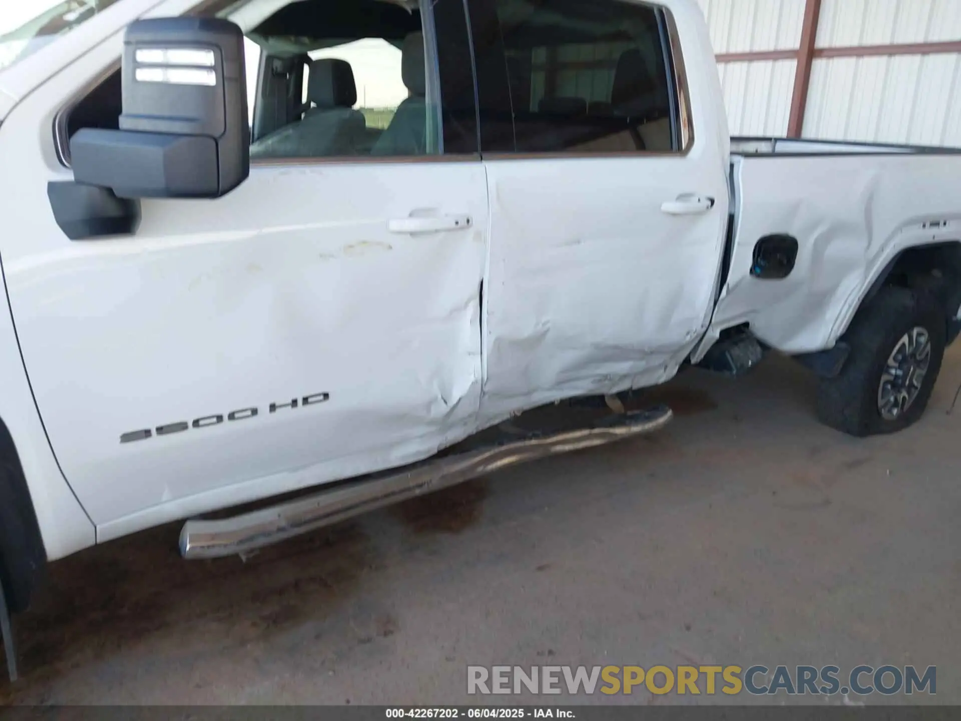 11 Photograph of a damaged car 1GT49TEY7PF192967 GMC SIERRA 3500HD 2023