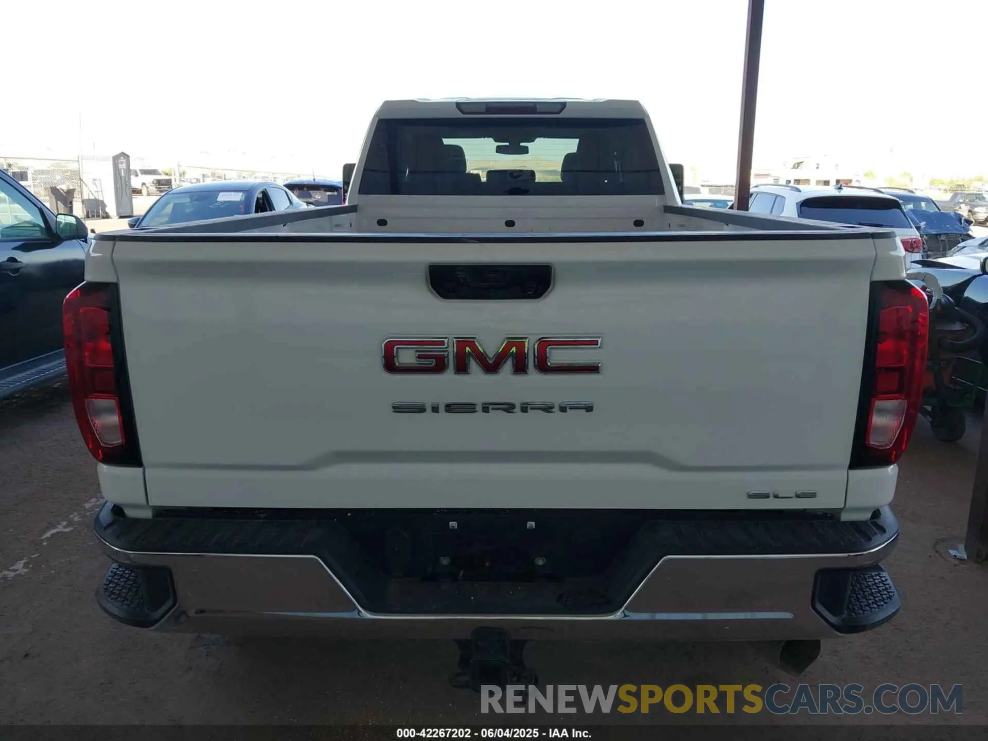 16 Photograph of a damaged car 1GT49TEY7PF192967 GMC SIERRA 3500HD 2023