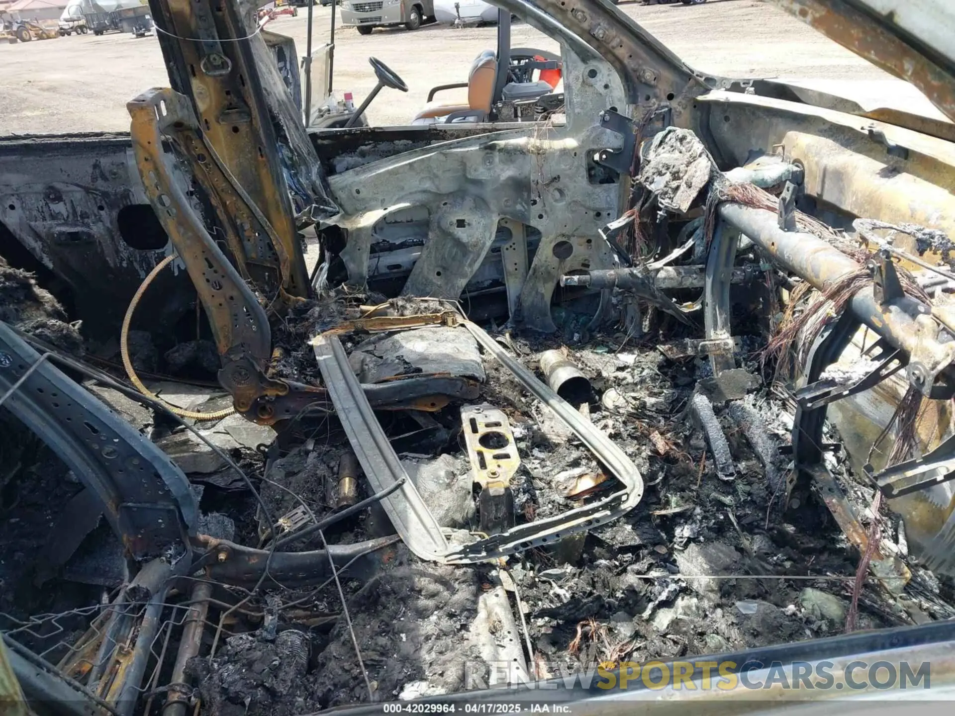 5 Photograph of a damaged car 1GT49UEY8PF153696 GMC SIERRA 3500HD 2023
