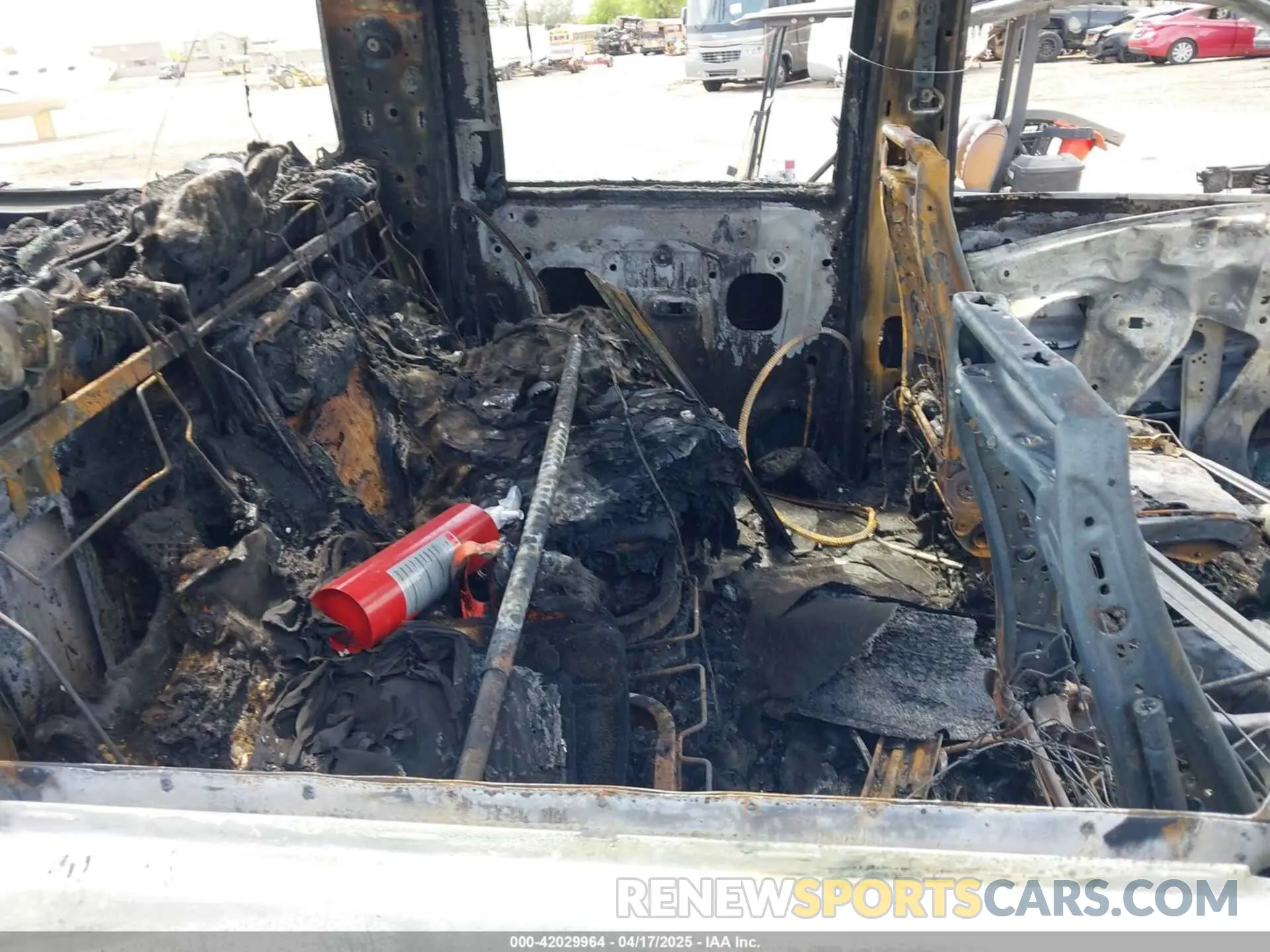 7 Photograph of a damaged car 1GT49UEY8PF153696 GMC SIERRA 3500HD 2023