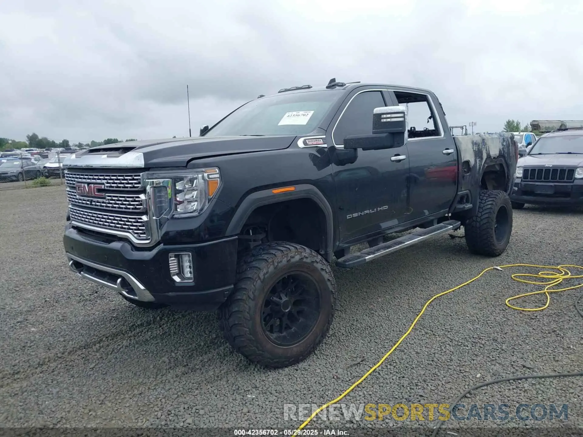 2 Photograph of a damaged car 1GT49WEY2PF128322 GMC SIERRA 3500HD 2023