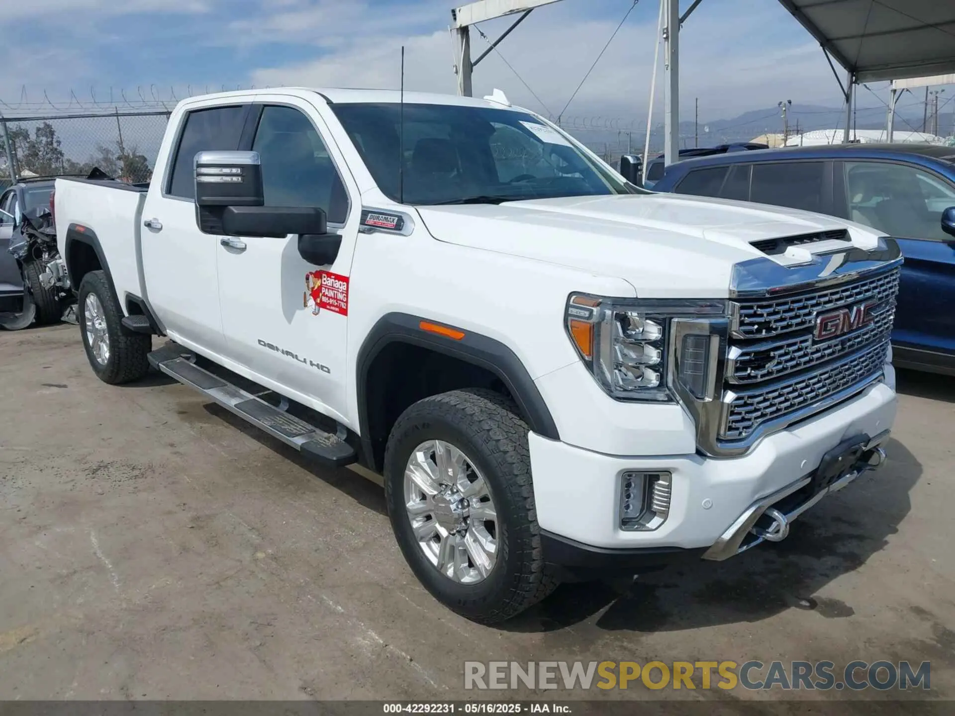 1 Photograph of a damaged car 1GT49WEYXPF116161 GMC SIERRA 3500HD 2023