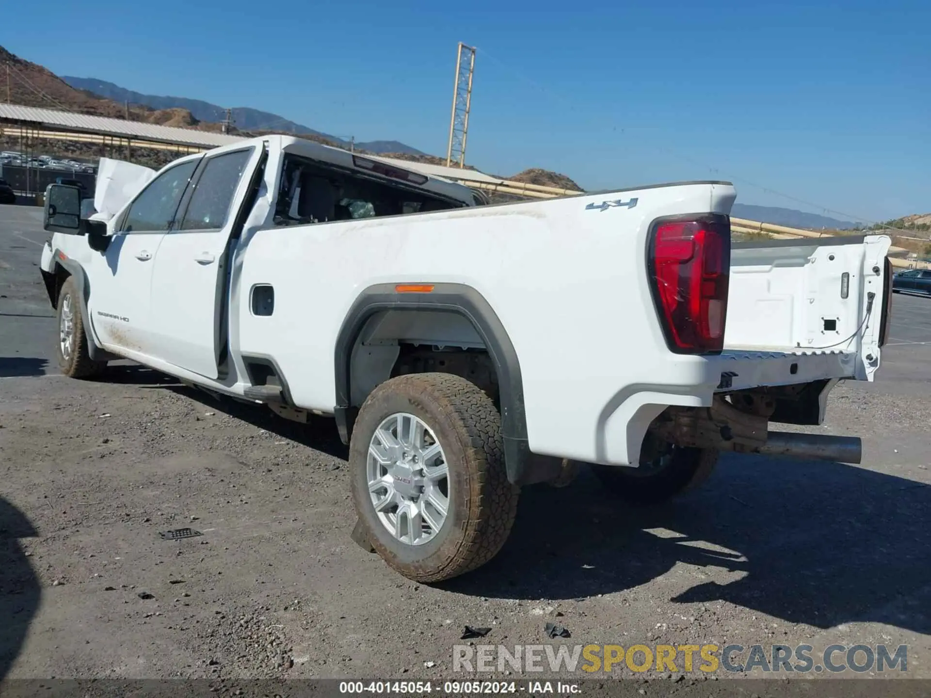 3 Photograph of a damaged car 1GT49TEY4RF361362 GMC SIERRA 3500HD 2024