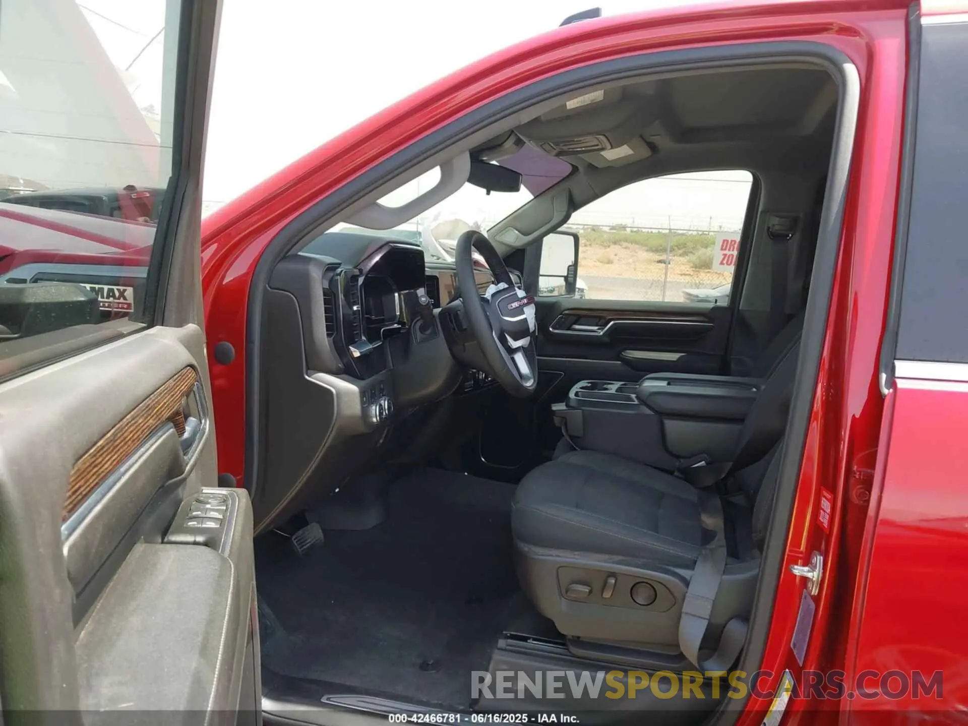 7 Photograph of a damaged car 1GT49TEY9RF209027 GMC SIERRA 3500HD 2024