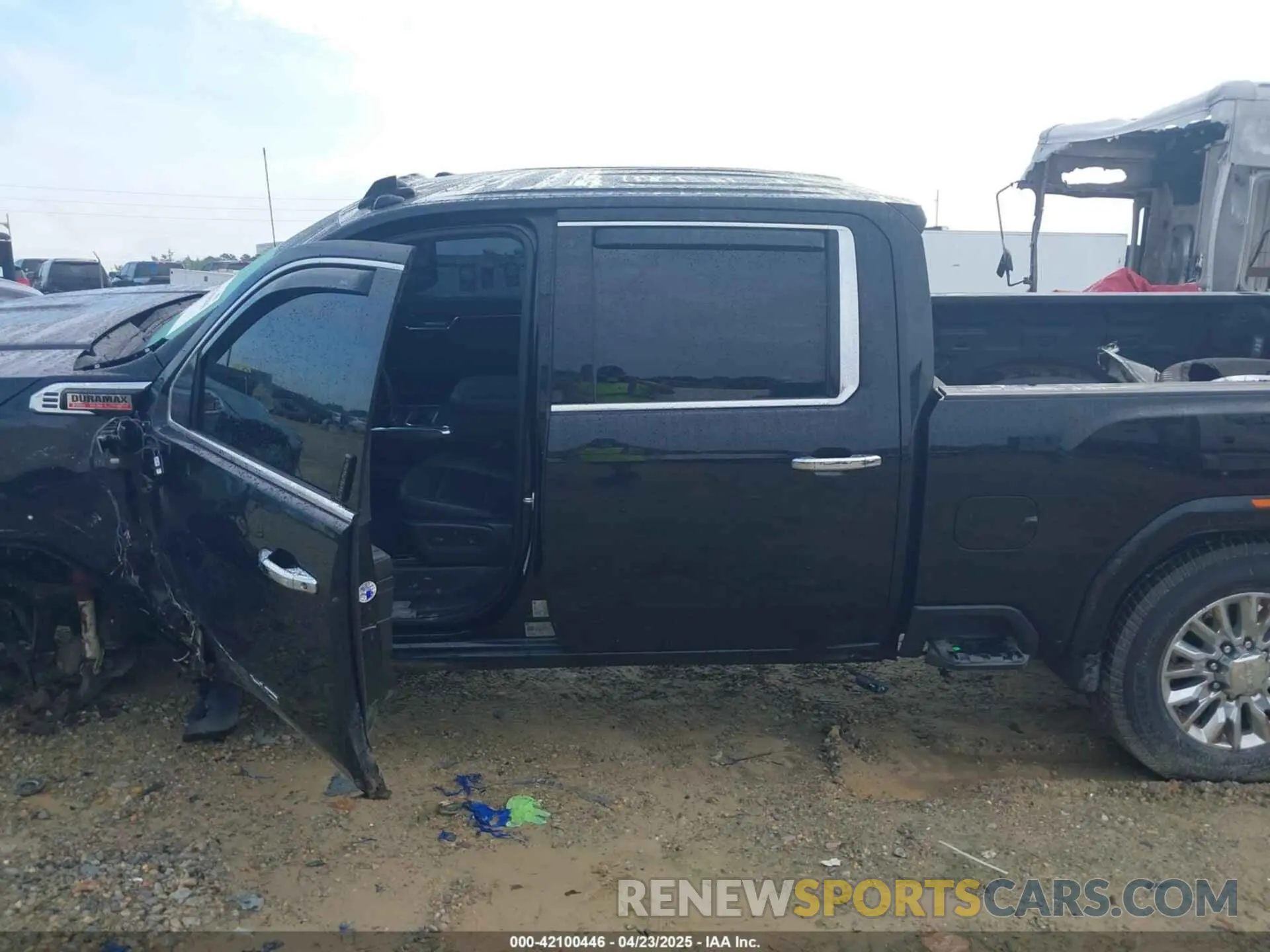 14 Photograph of a damaged car 1GT49UEY9RF368748 GMC SIERRA 3500HD 2024