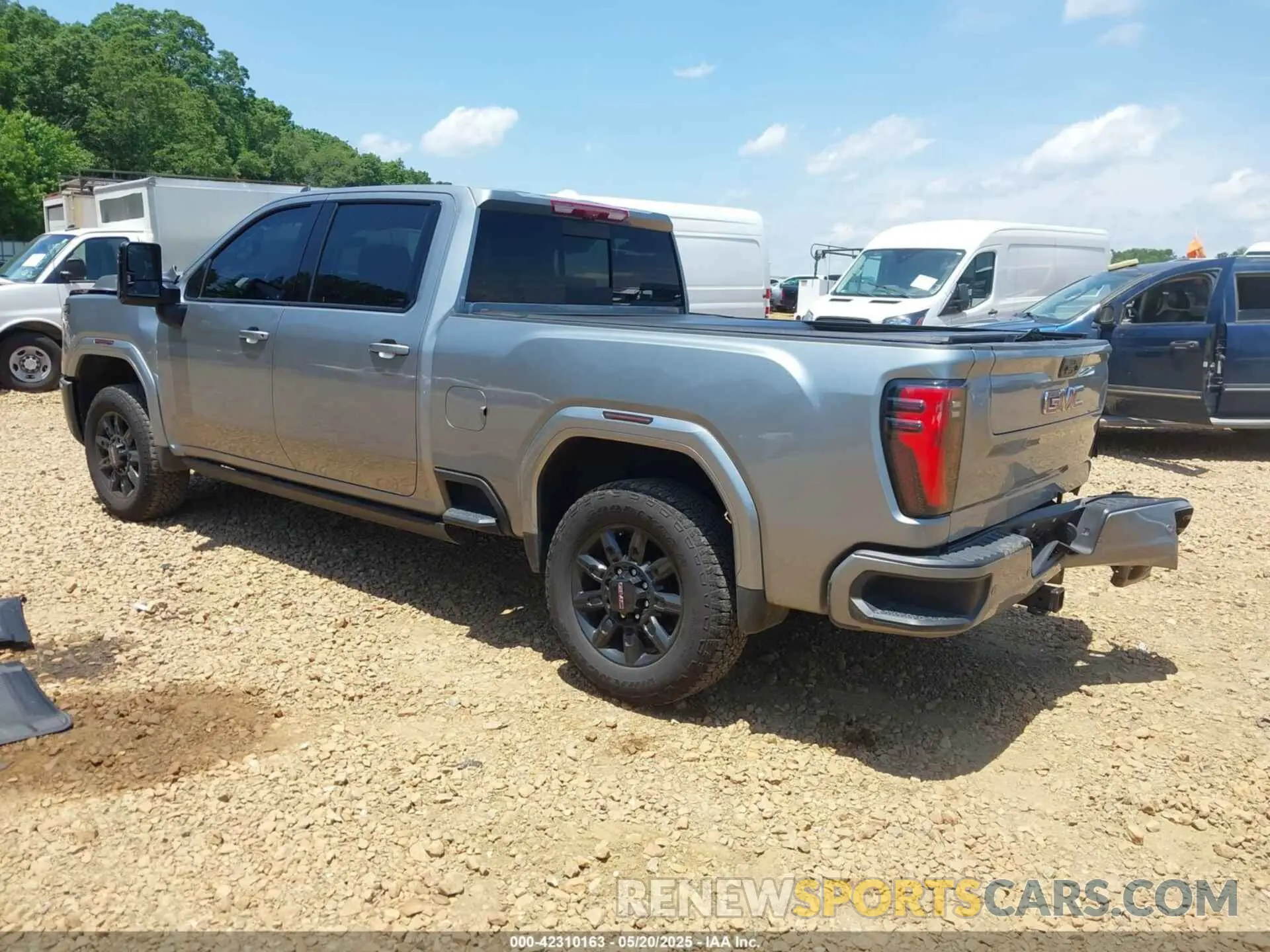 3 Photograph of a damaged car 1GT49VEY6RF280908 GMC SIERRA 3500HD 2024