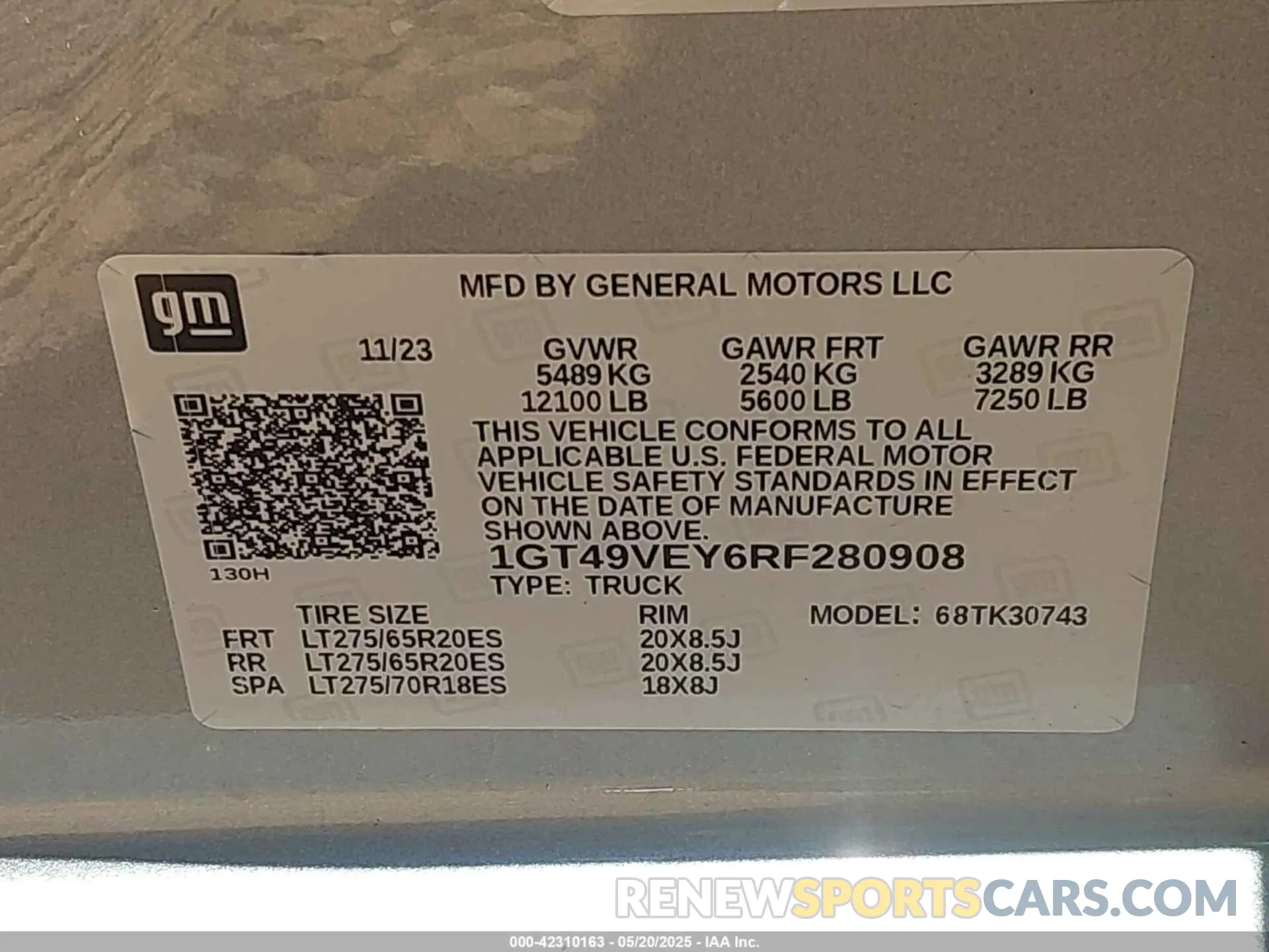 9 Photograph of a damaged car 1GT49VEY6RF280908 GMC SIERRA 3500HD 2024
