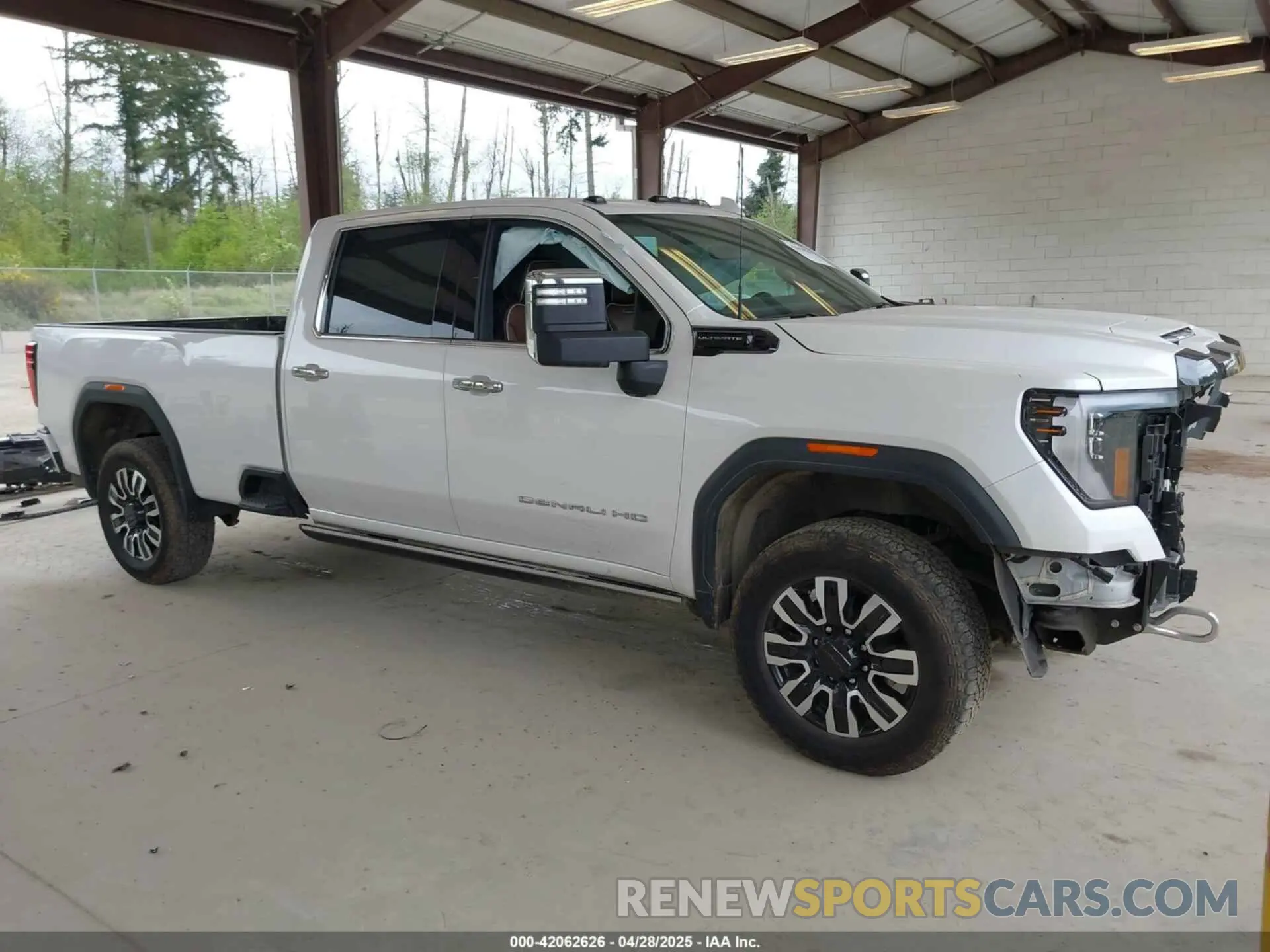 1 Photograph of a damaged car 1GT49YEY3RF370616 GMC SIERRA 3500HD 2024