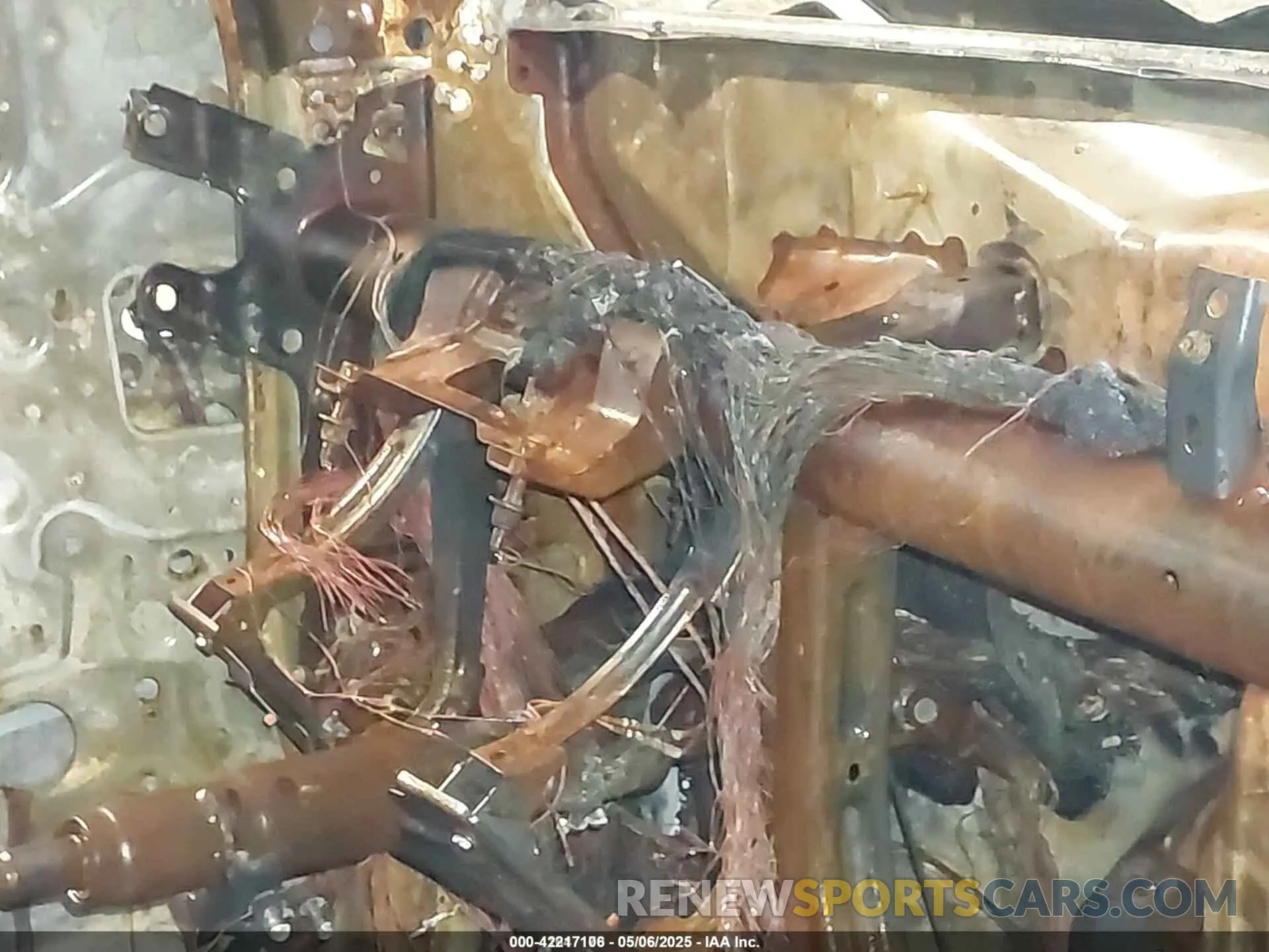 6 Photograph of a damaged car 1GT4USEY7SF146802 GMC SIERRA 3500HD 2025