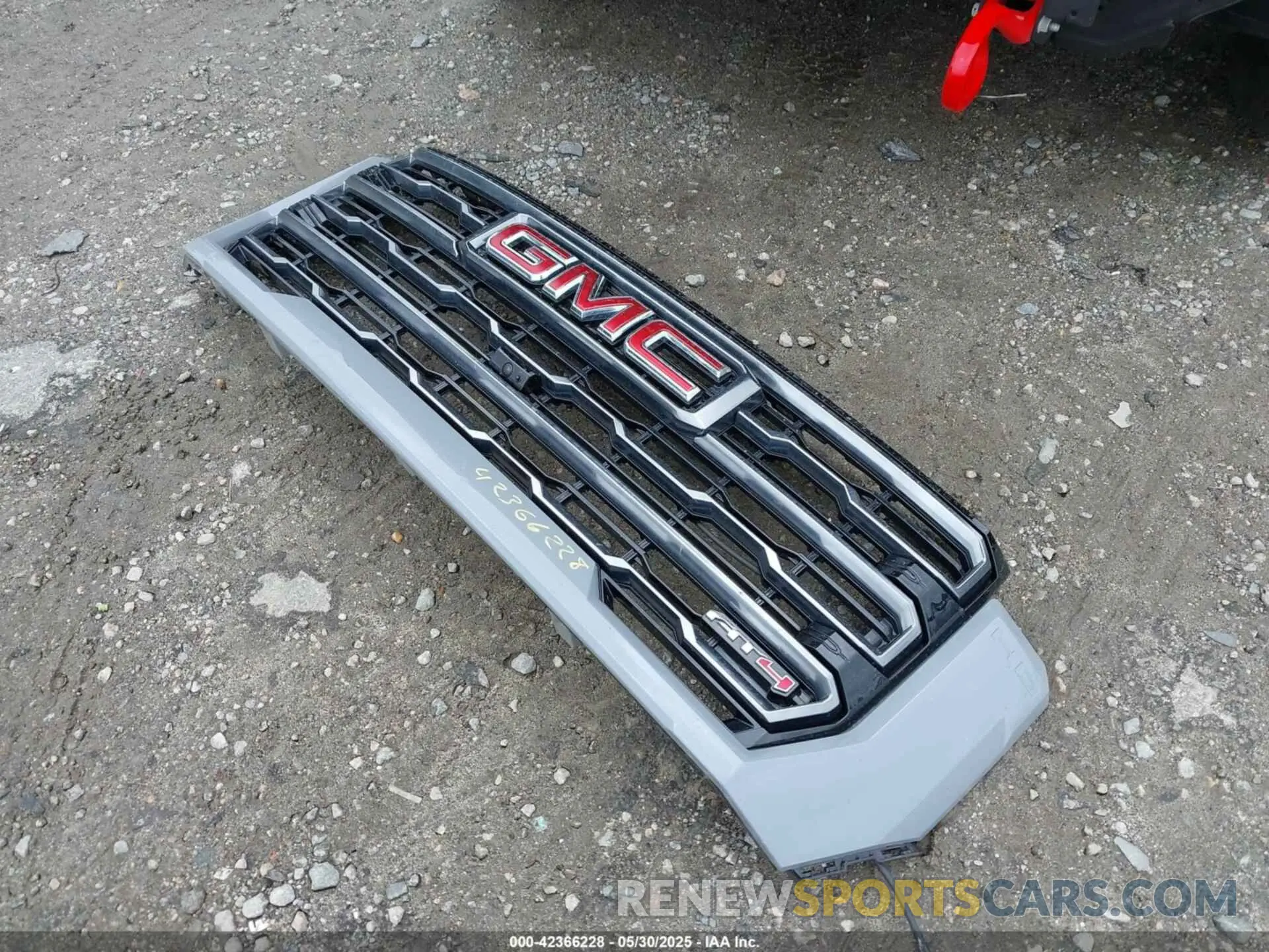 12 Photograph of a damaged car 1GT4UVEY8SF184850 GMC SIERRA 3500HD 2025