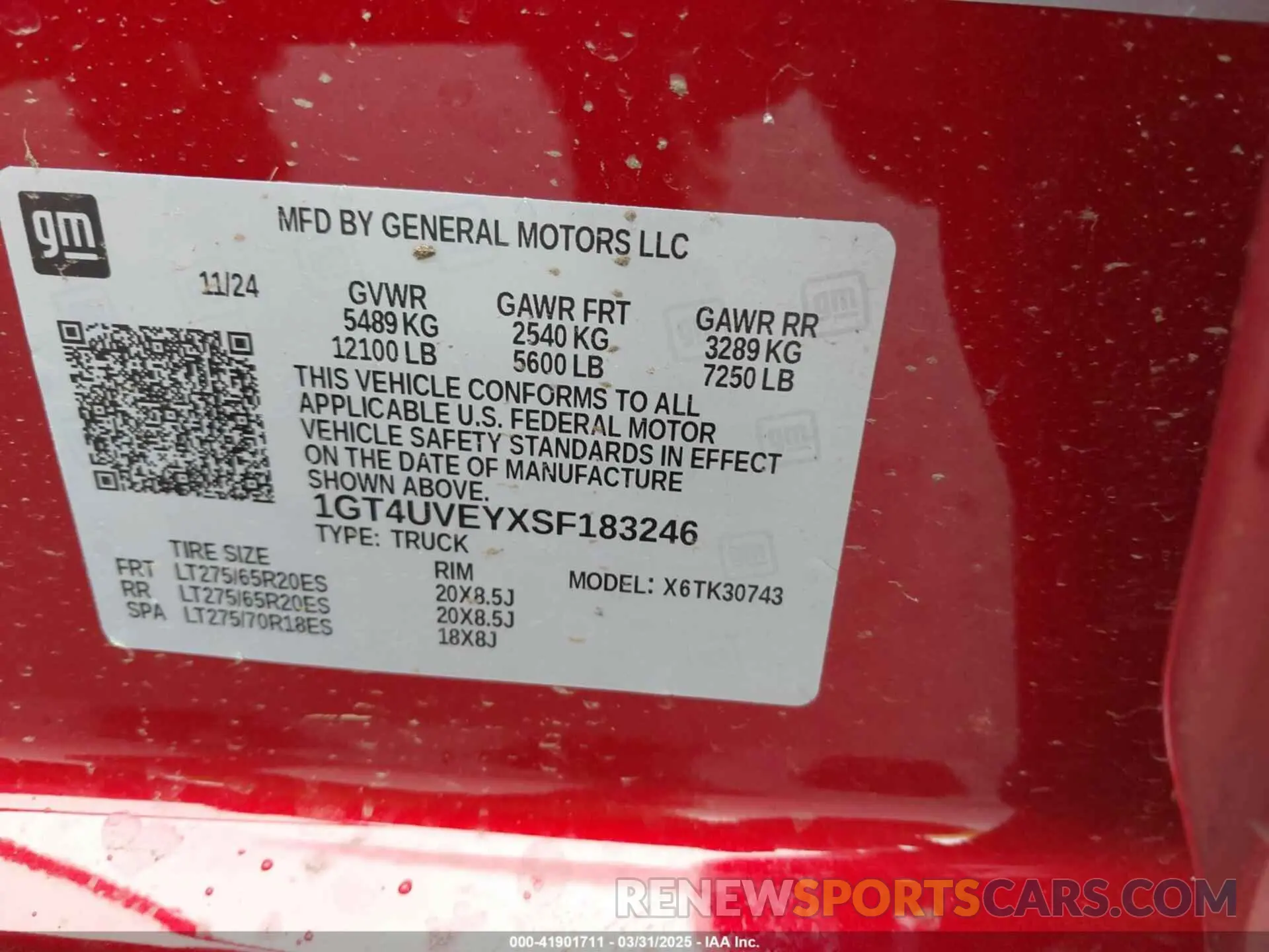 8 Photograph of a damaged car 1GT4UVEYXSF183246 GMC SIERRA 3500HD 2025