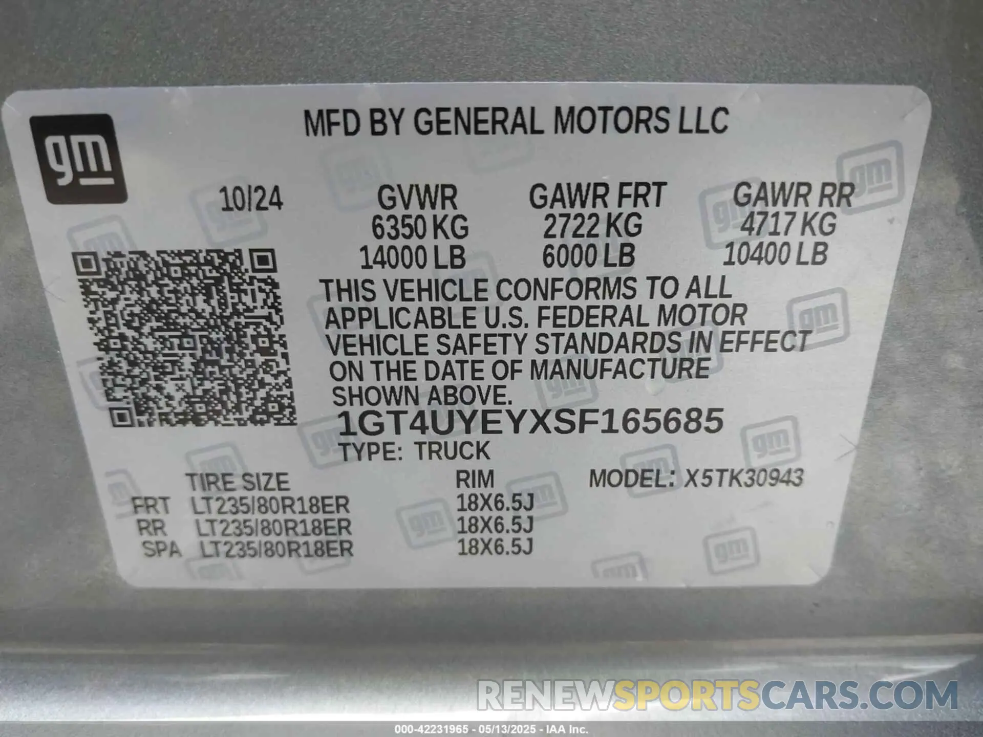 8 Photograph of a damaged car 1GT4UYEYXSF165685 GMC SIERRA 3500HD 2025