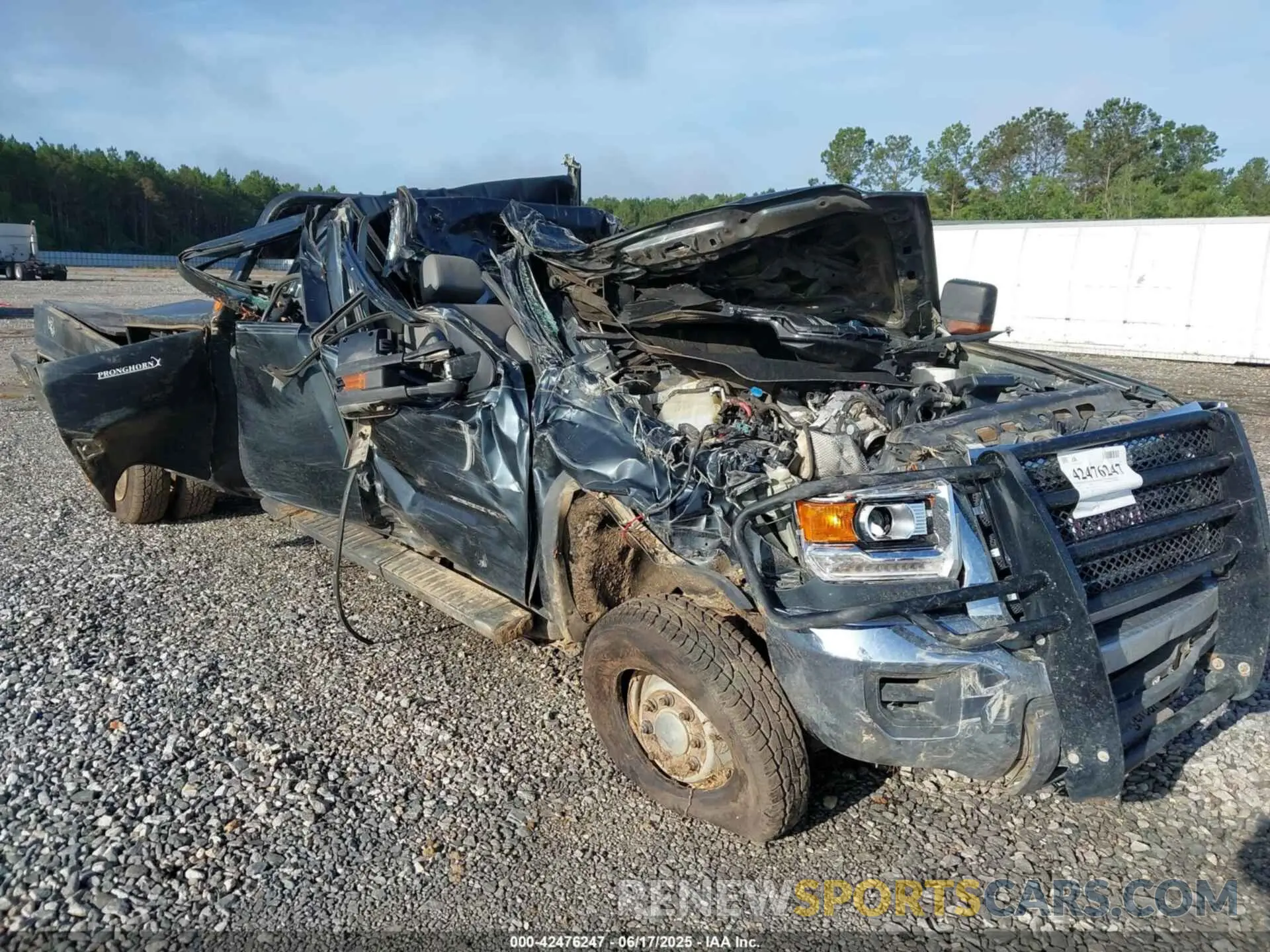 11 Photograph of a damaged car 1GD42TCY2KF160505 GMC SIERRA 3500HD CHASSIS 2019