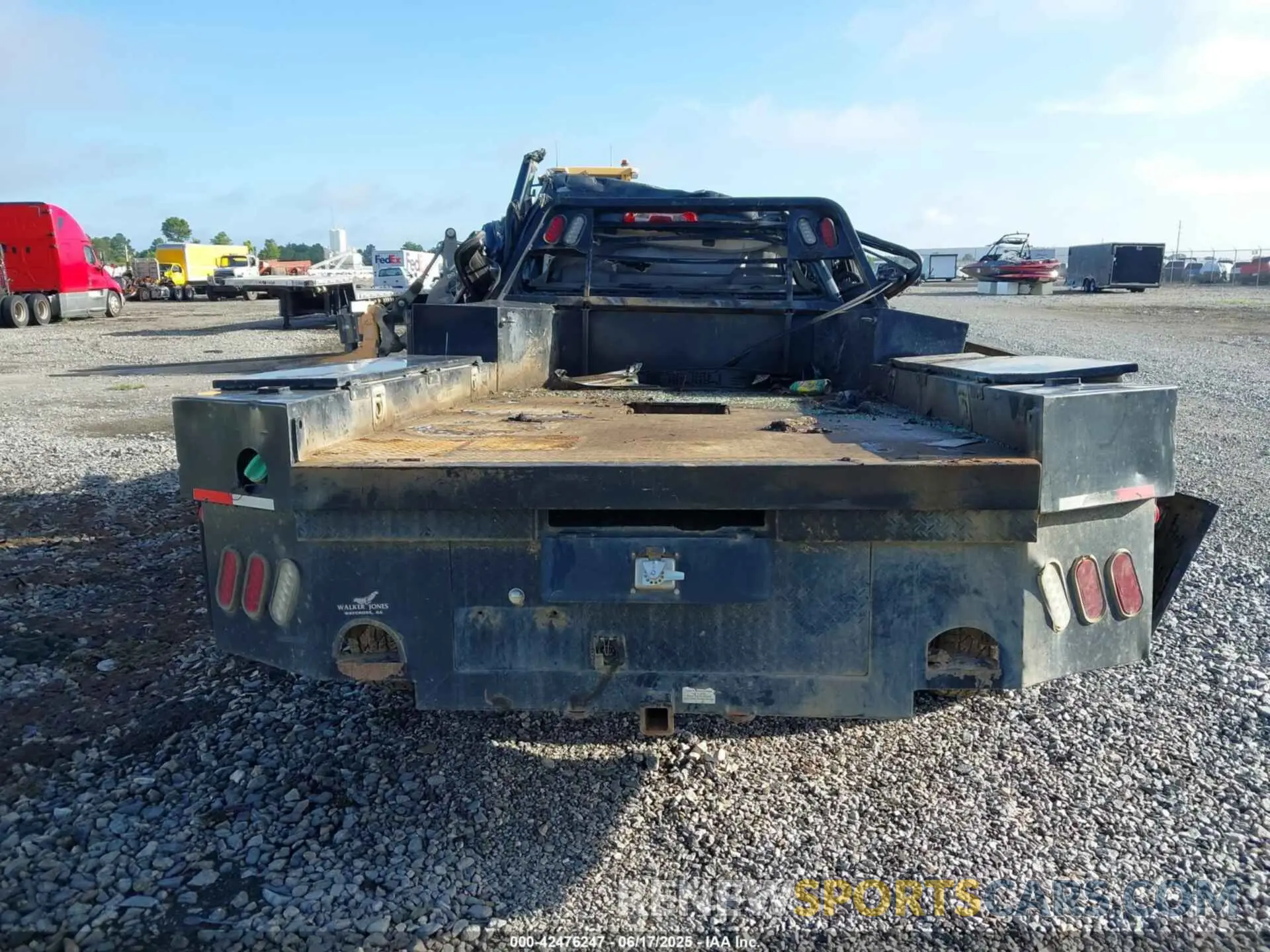 15 Photograph of a damaged car 1GD42TCY2KF160505 GMC SIERRA 3500HD CHASSIS 2019