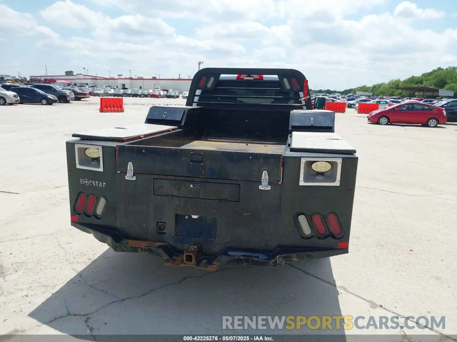 15 Photograph of a damaged car 1GD42TCY9KF139814 GMC SIERRA 3500HD CHASSIS 2019