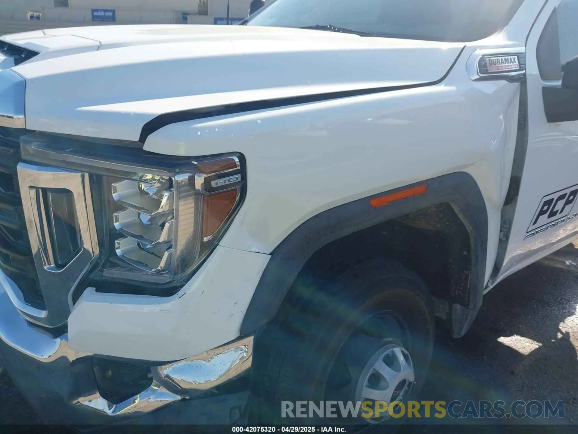 19 Photograph of a damaged car 1GD39SEY1LF294566 GMC SIERRA 3500HD CHASSIS 2020