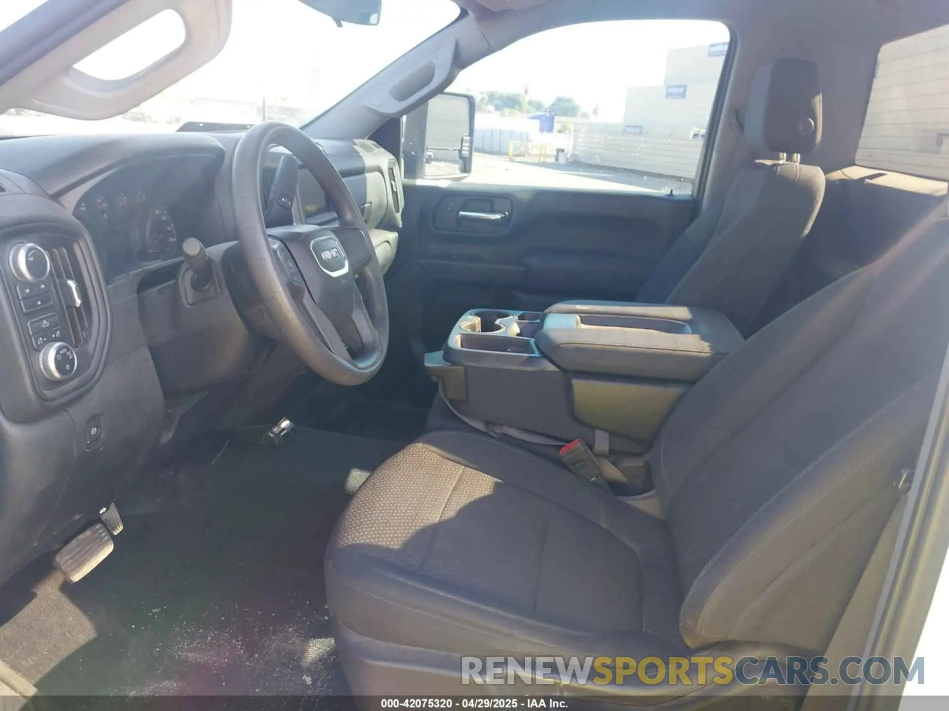 7 Photograph of a damaged car 1GD39SEY1LF294566 GMC SIERRA 3500HD CHASSIS 2020