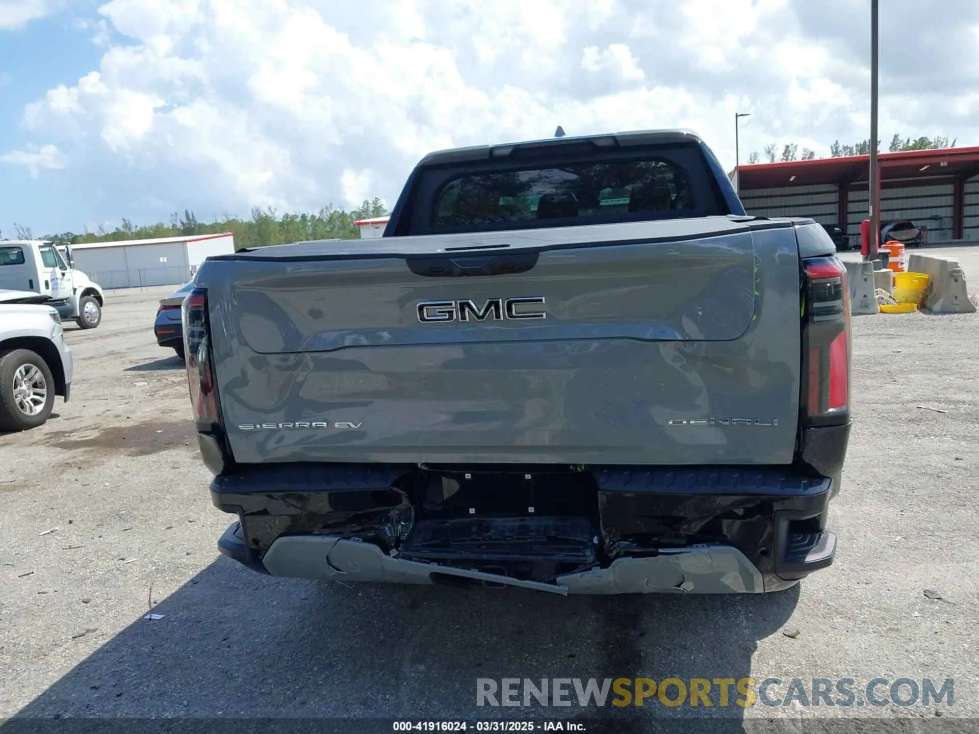 16 Photograph of a damaged car 1GT401ELXRU402141 GMC SIERRA EV 2024