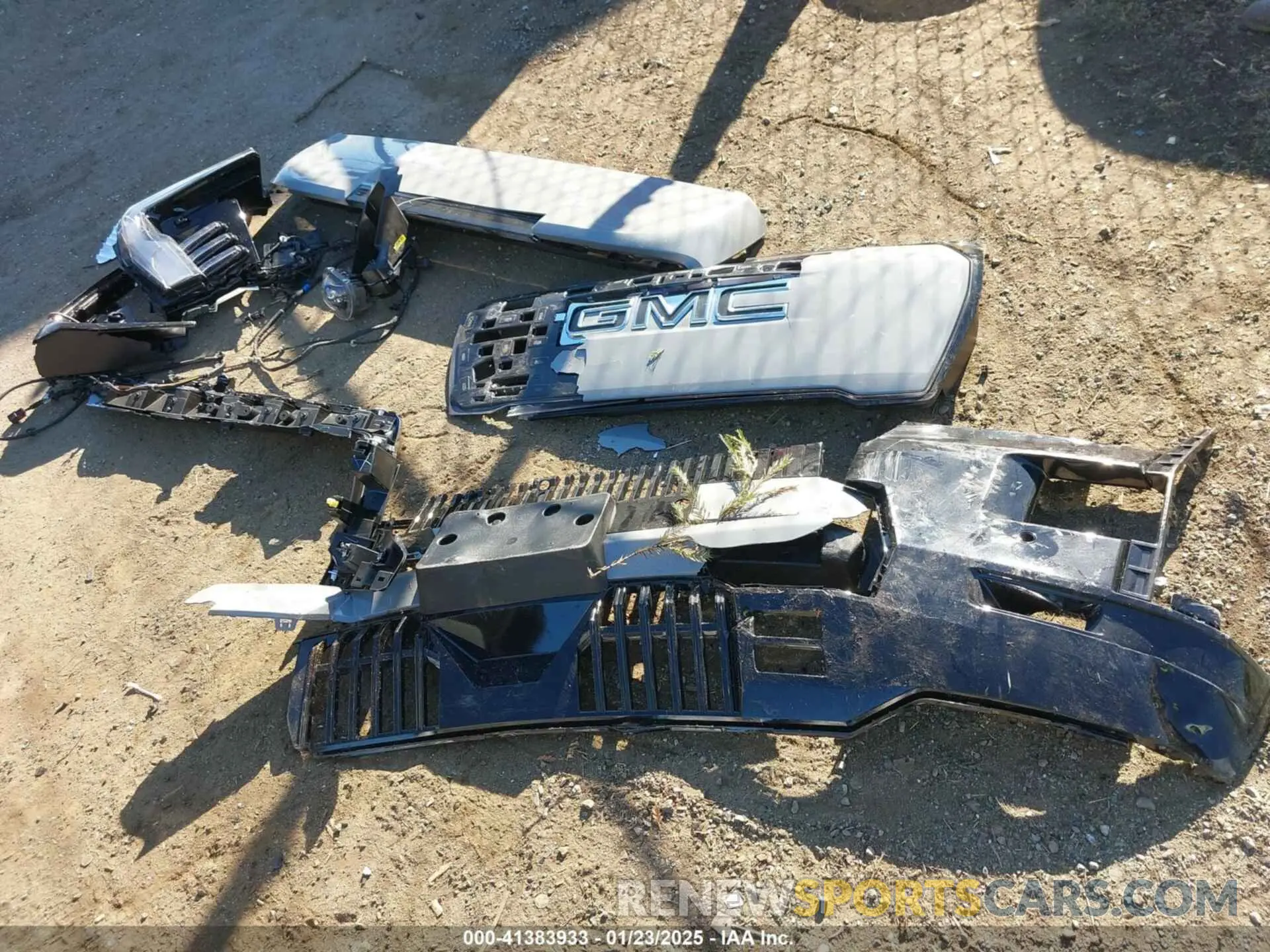 12 Photograph of a damaged car 1GT40LEL6SU402042 GMC SIERRA EV 2025