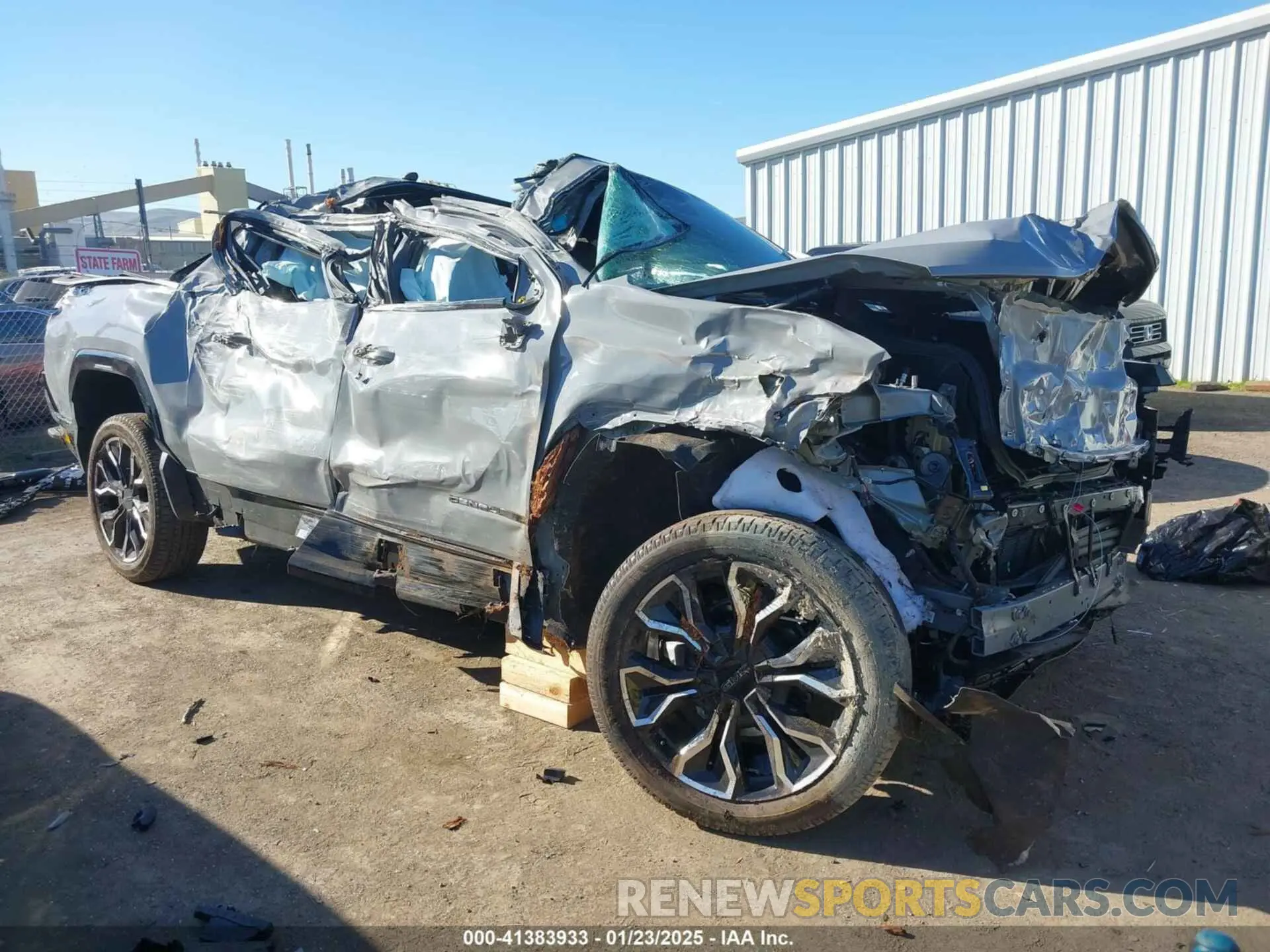 2 Photograph of a damaged car 1GT40LEL6SU402042 GMC SIERRA EV 2025