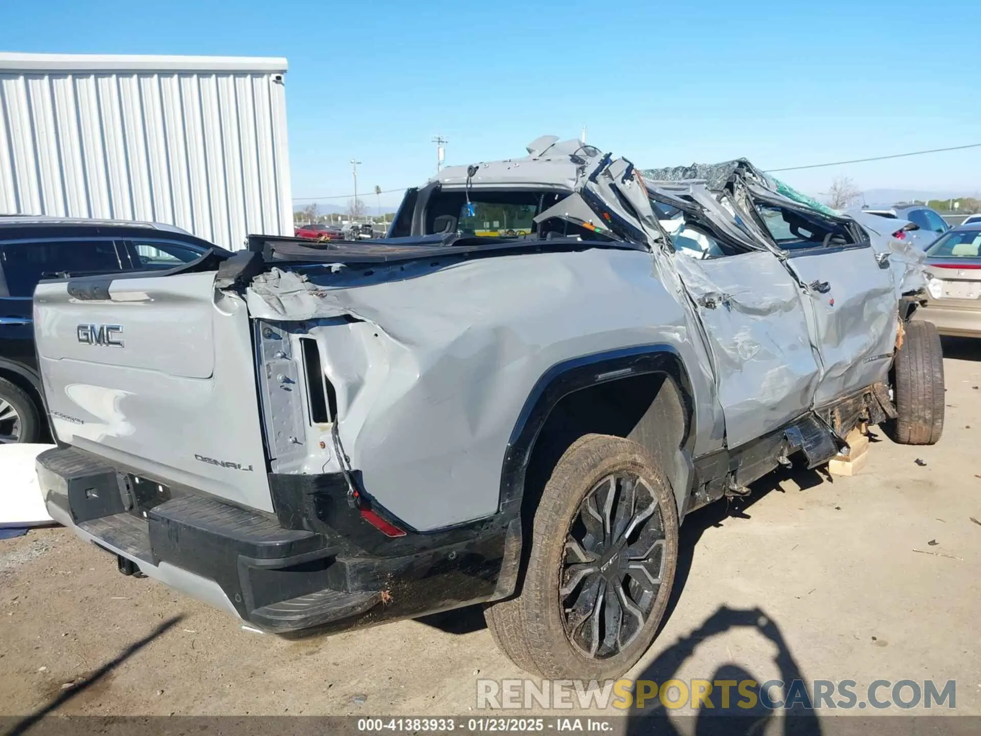 20 Photograph of a damaged car 1GT40LEL6SU402042 GMC SIERRA EV 2025