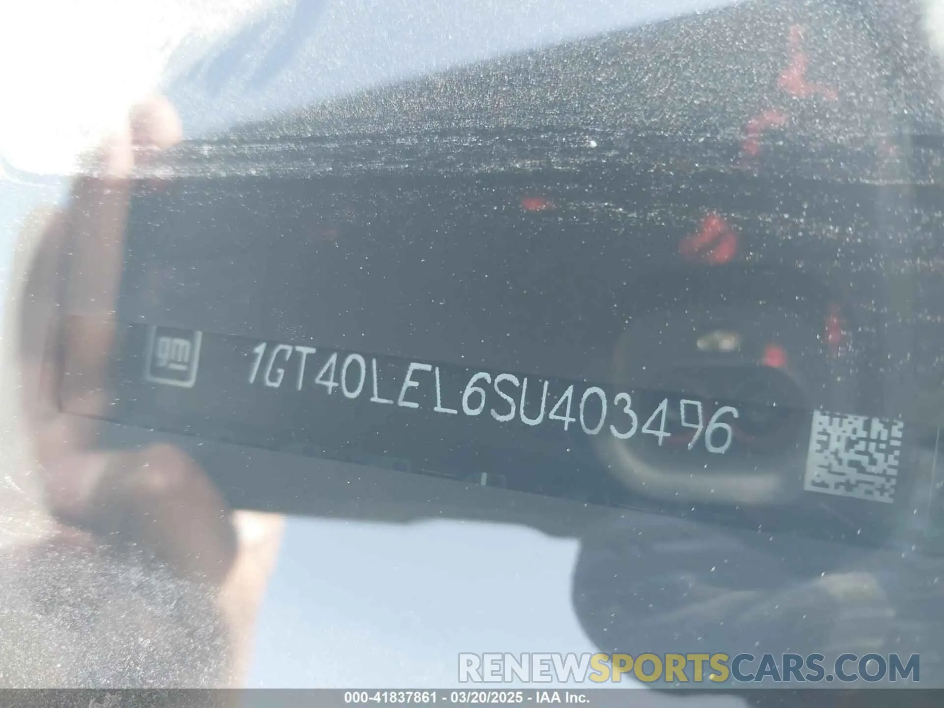 8 Photograph of a damaged car 1GT40LEL6SU403496 GMC SIERRA EV 2025