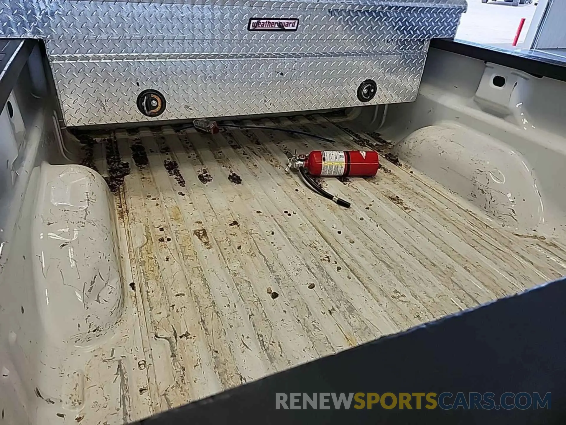 25 Photograph of a damaged car 2GTV2LEC2K1129840 GMC SIERRA LIMITED 2019