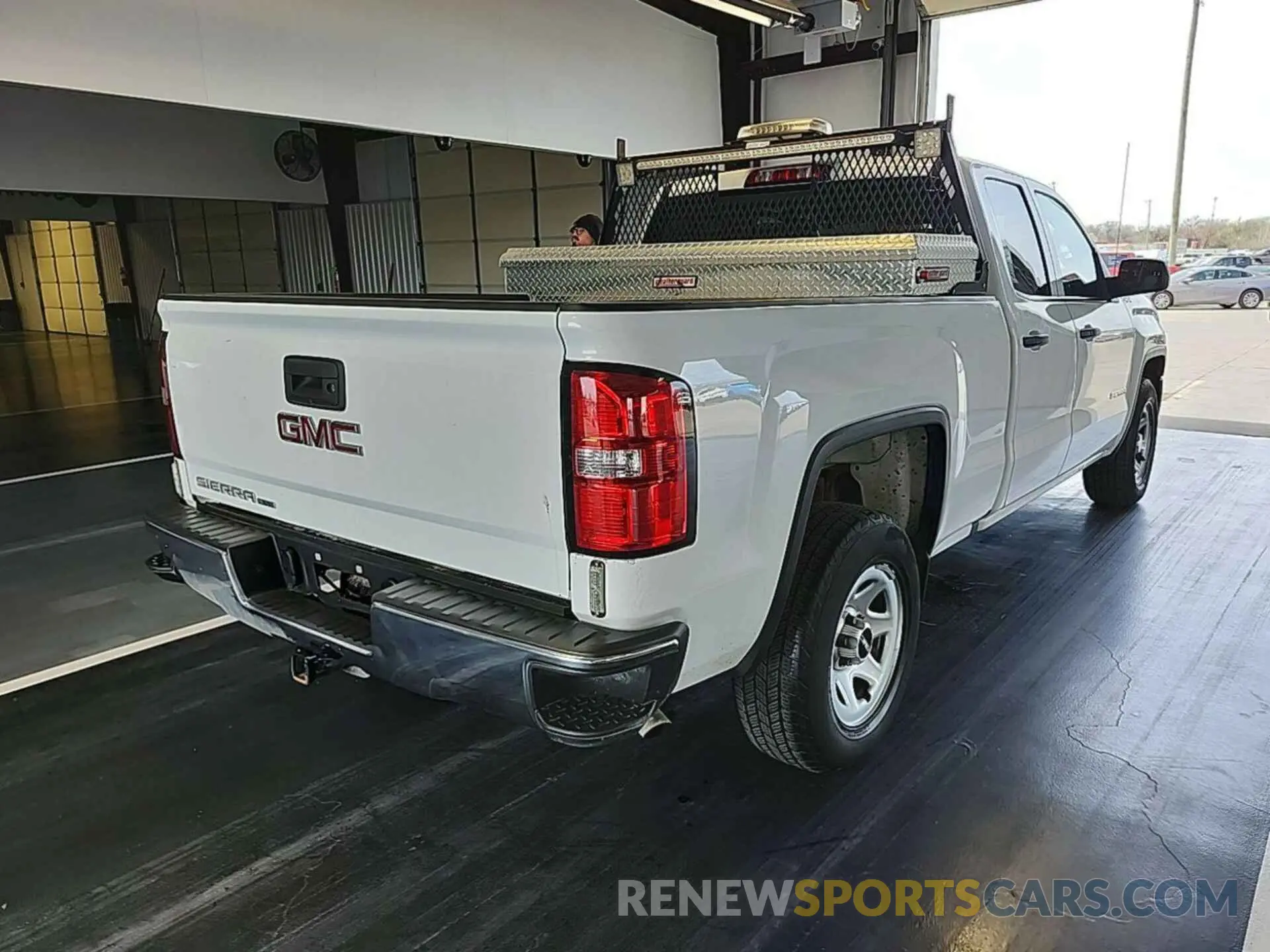 27 Photograph of a damaged car 2GTV2LEC2K1129840 GMC SIERRA LIMITED 2019