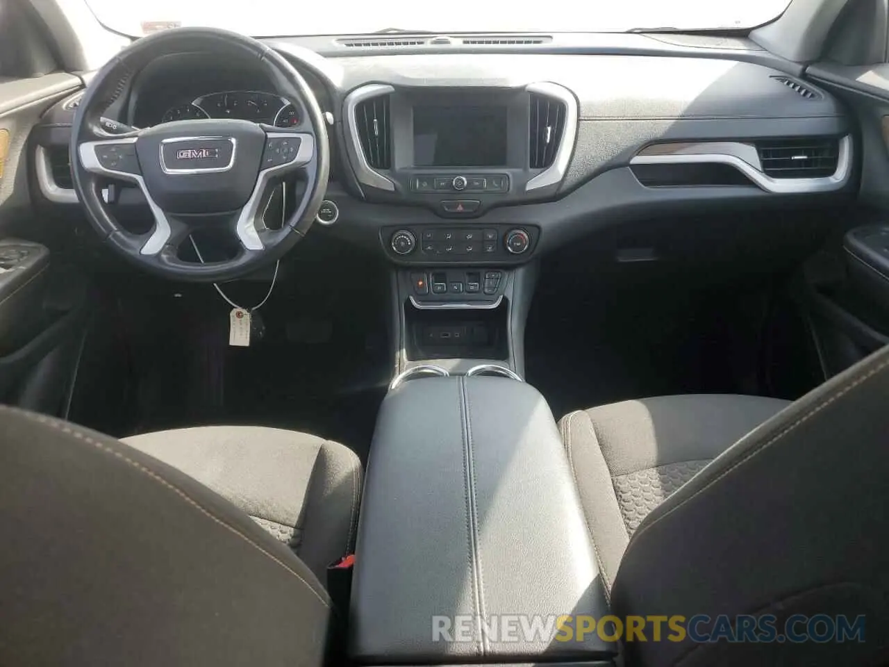 8 Photograph of a damaged car 3GKALMEV0KL118759 GMC TERRAIN 2019