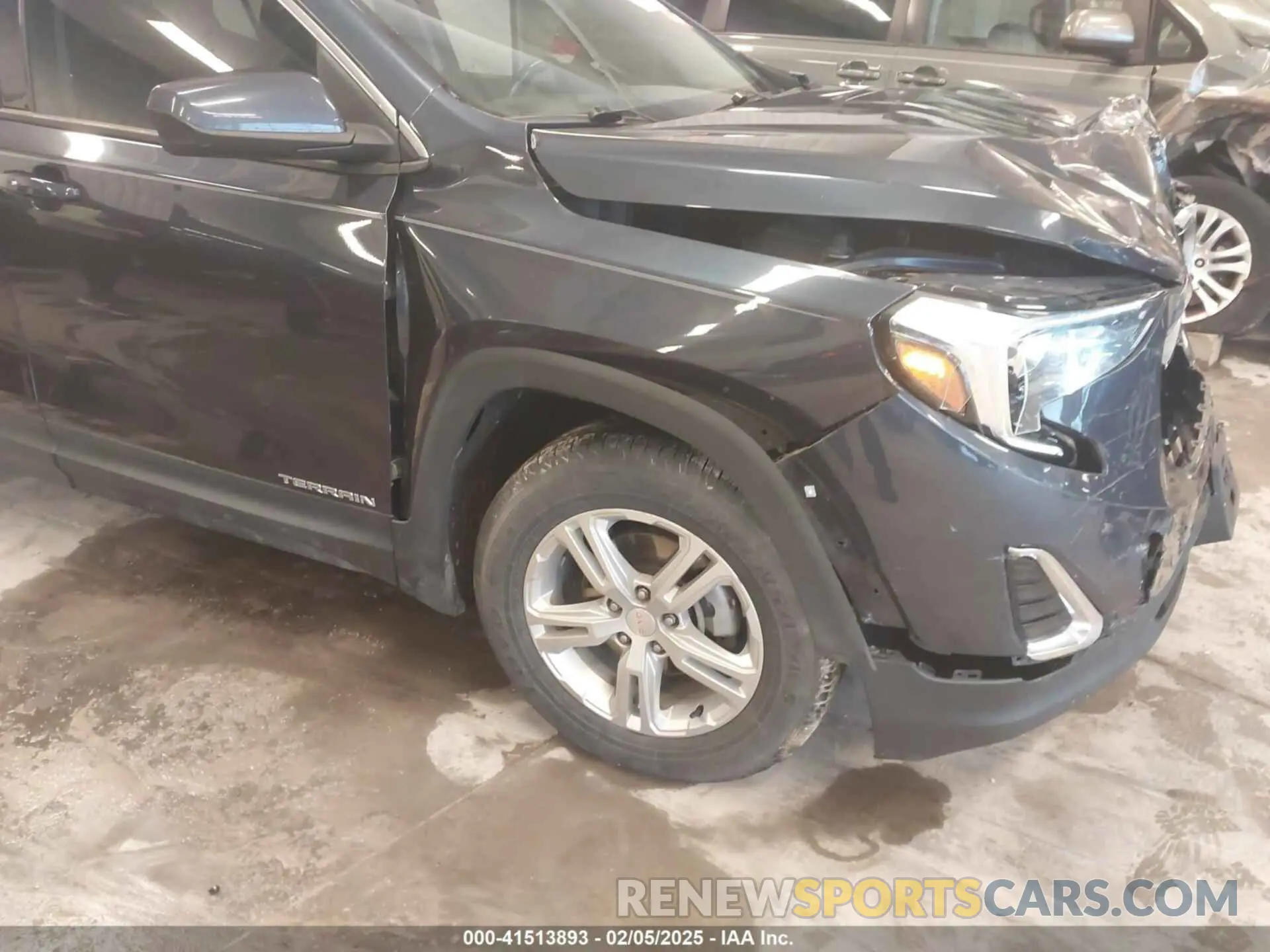 17 Photograph of a damaged car 3GKALMEV0KL121337 GMC TERRAIN 2019