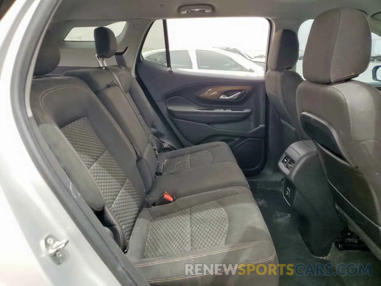11 Photograph of a damaged car 3GKALMEV0KL212916 GMC TERRAIN 2019