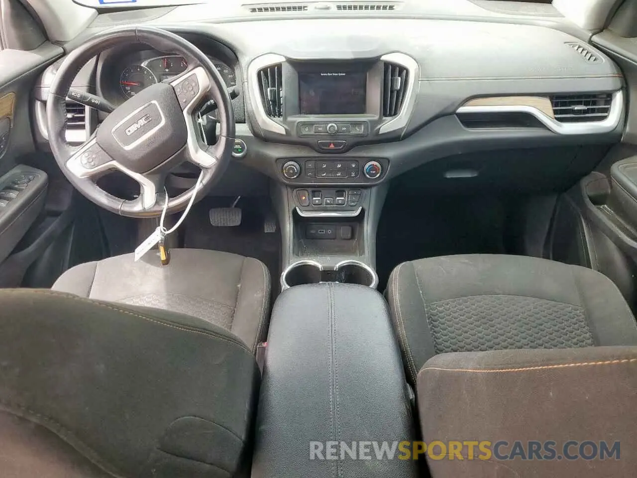 8 Photograph of a damaged car 3GKALMEV0KL212916 GMC TERRAIN 2019