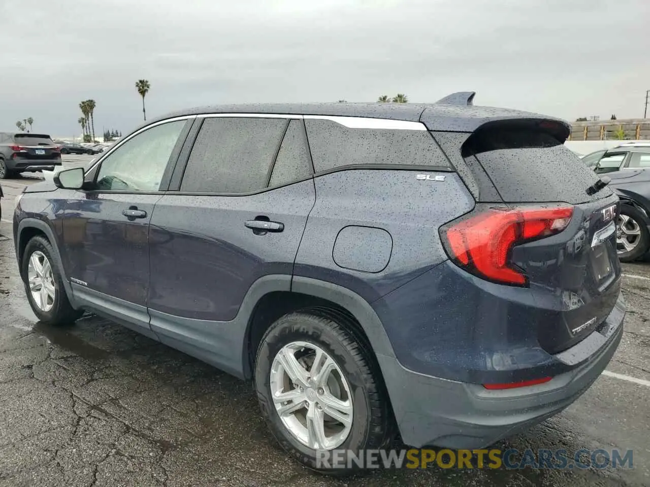 2 Photograph of a damaged car 3GKALMEV0KL254079 GMC TERRAIN 2019