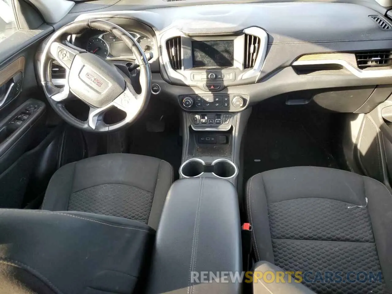 8 Photograph of a damaged car 3GKALMEV0KL261467 GMC TERRAIN 2019