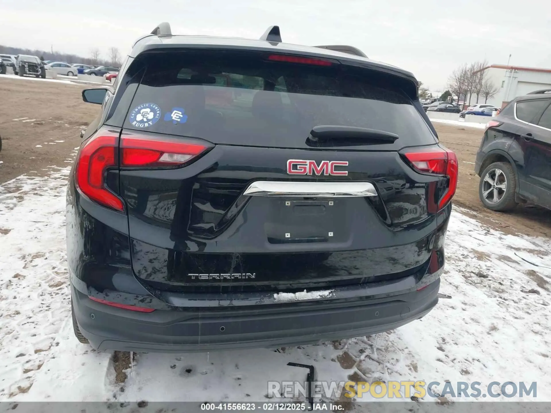 17 Photograph of a damaged car 3GKALMEV0KL316161 GMC TERRAIN 2019