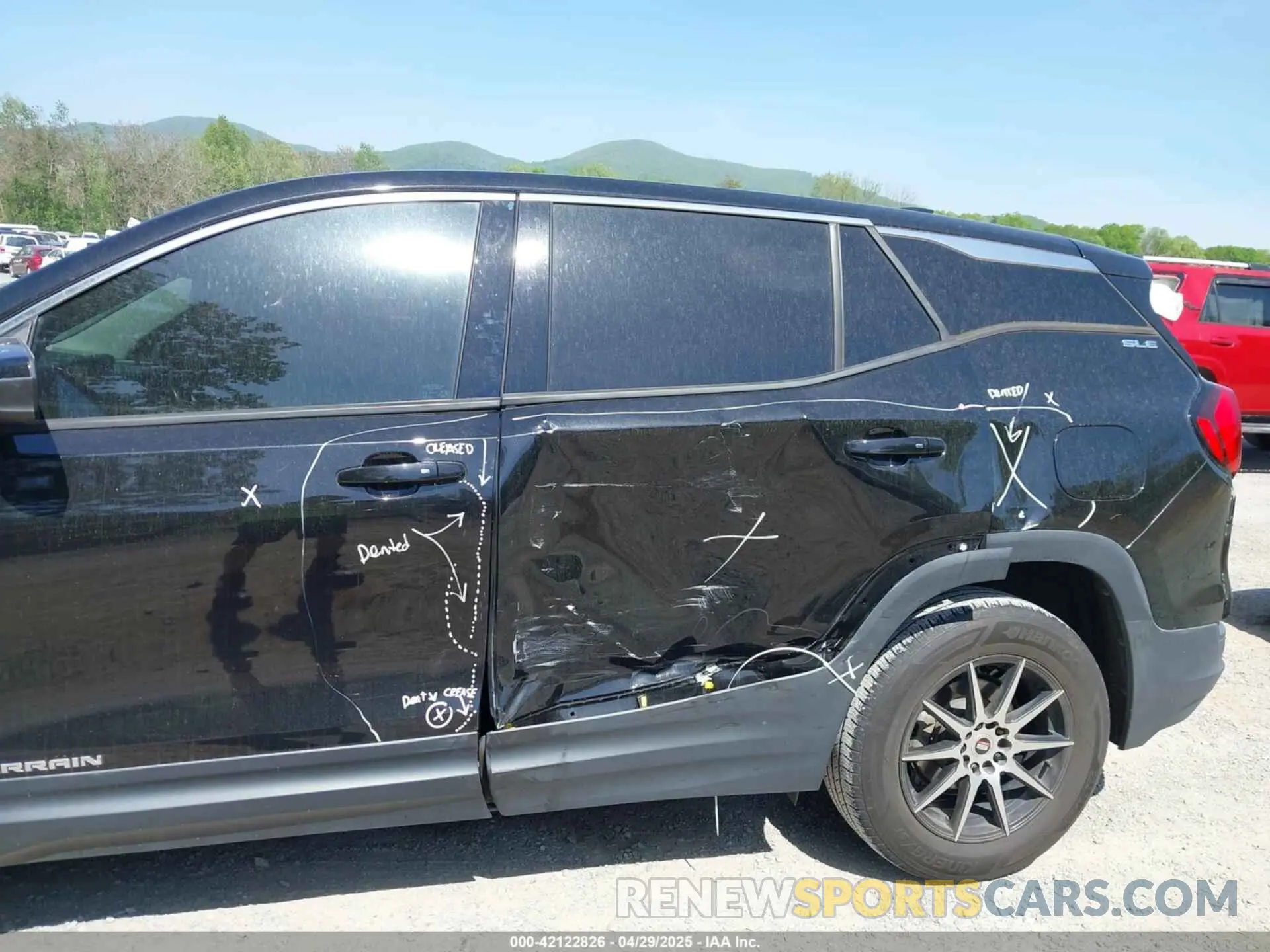 17 Photograph of a damaged car 3GKALMEV1KL166304 GMC TERRAIN 2019