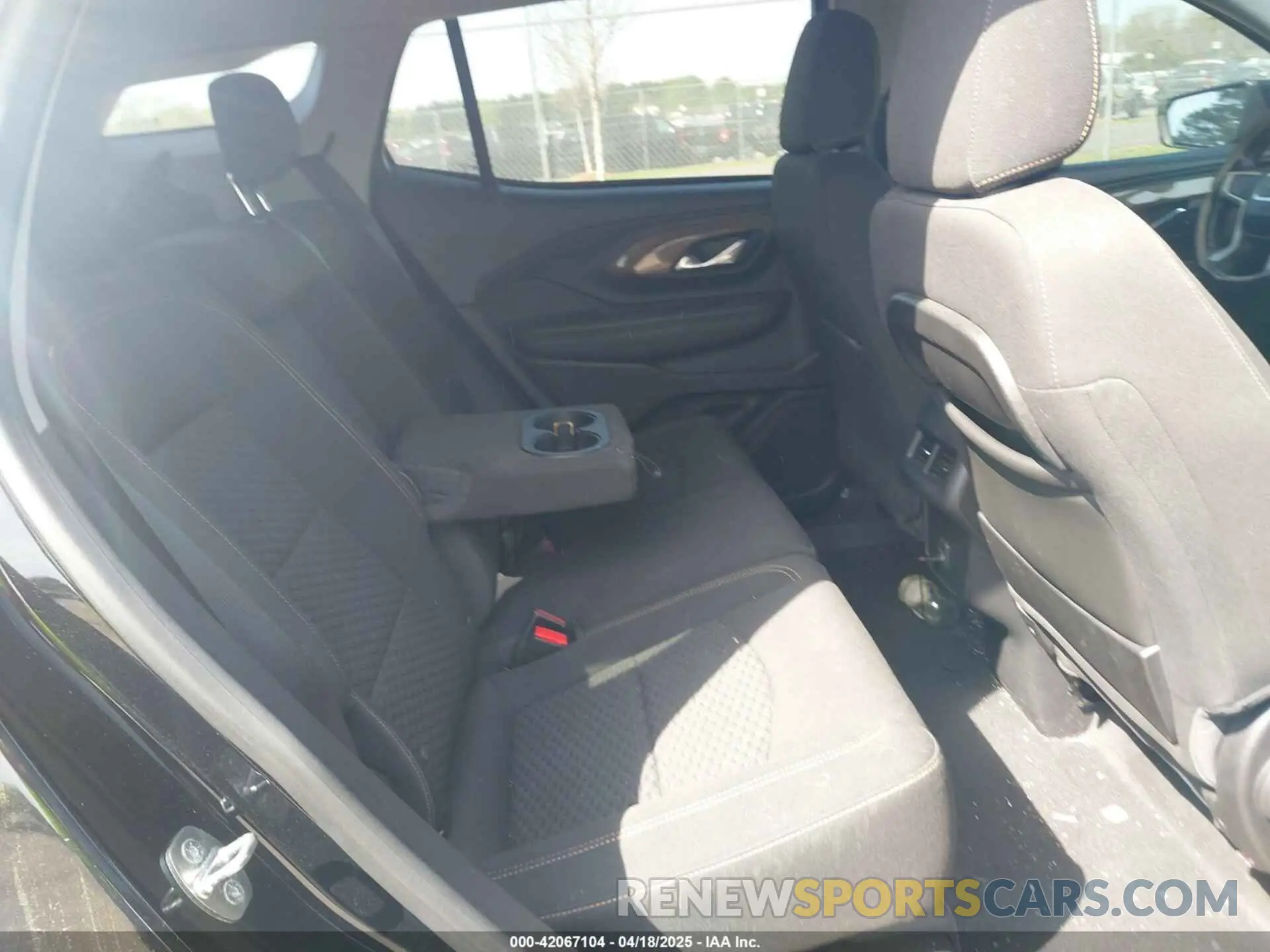 8 Photograph of a damaged car 3GKALMEV1KL222757 GMC TERRAIN 2019